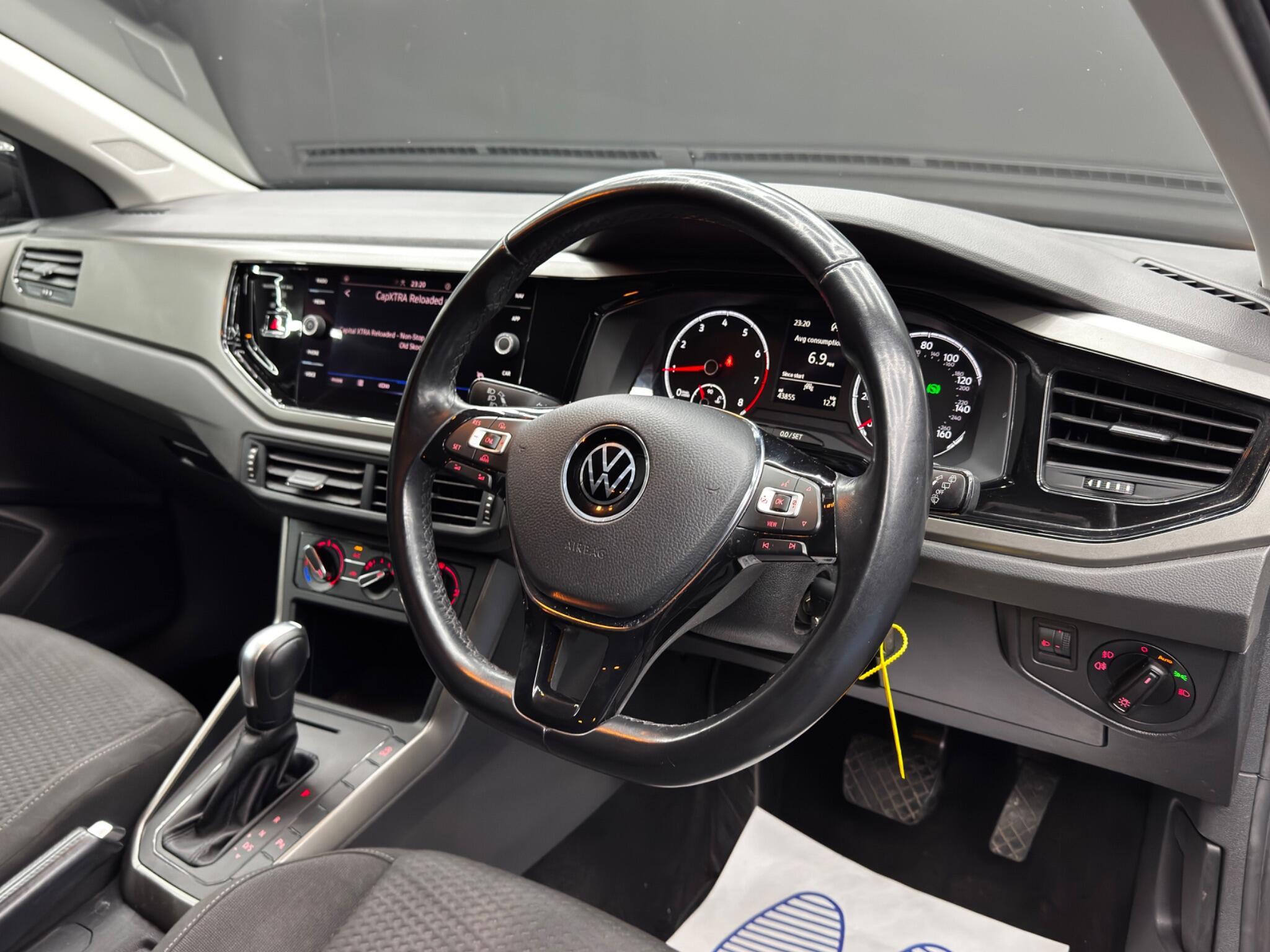 Volkswagen Polo - Image 9