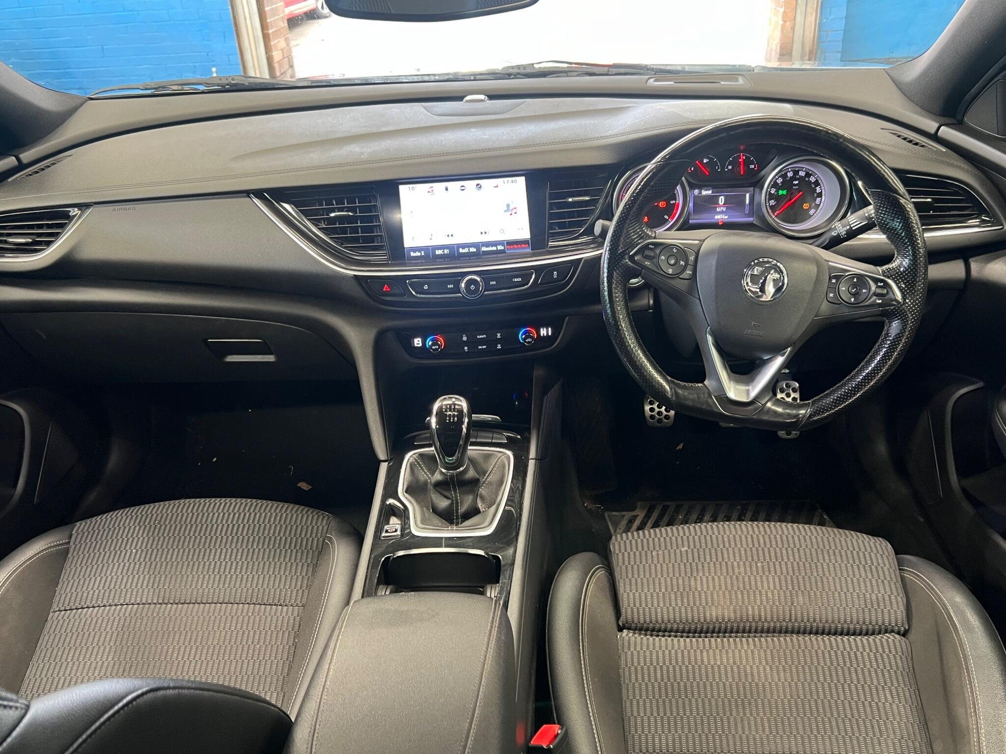 Vauxhall Insignia - Image 16