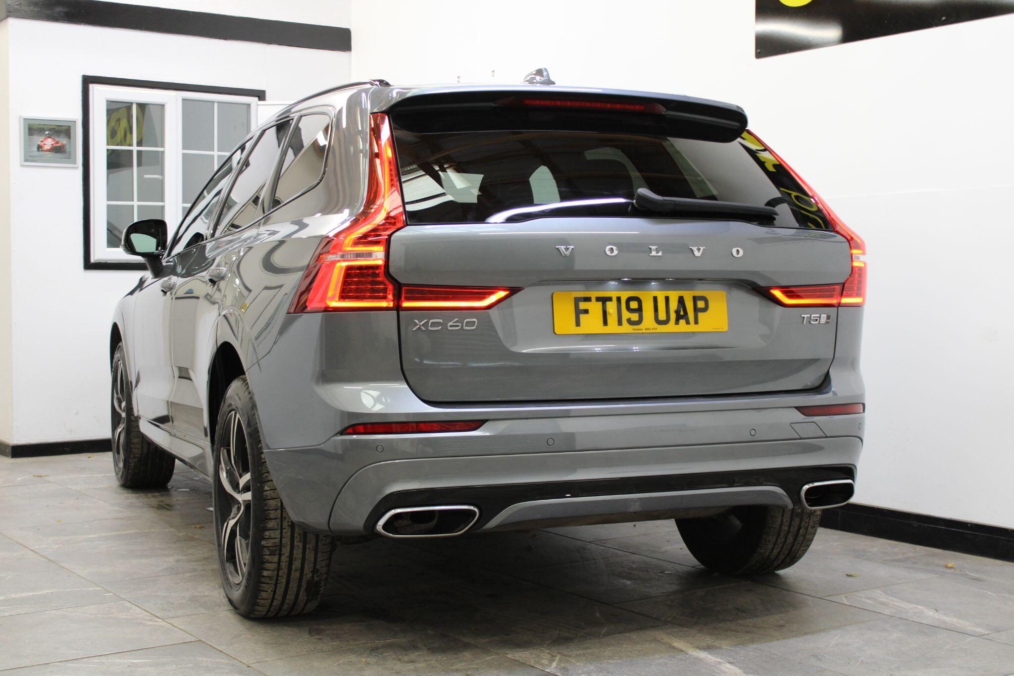 Volvo XC60 - Image 18