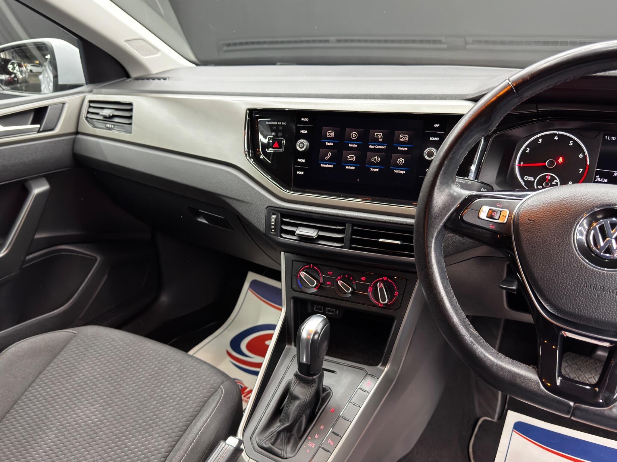 Volkswagen Polo - Image 24