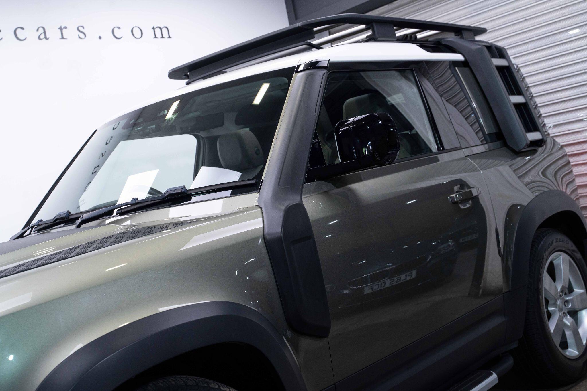 Land Rover Defender 90 - Image 14