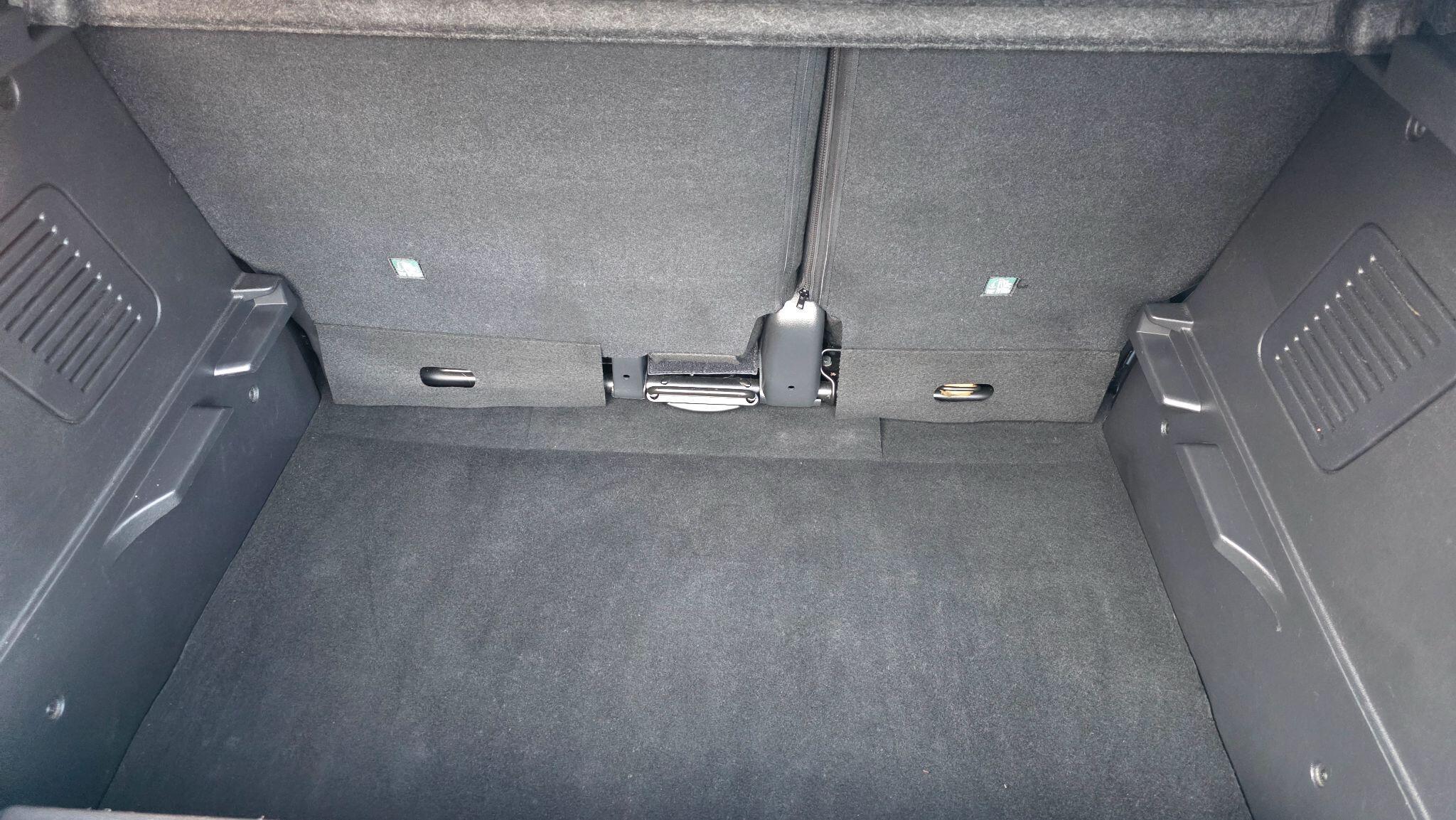 Renault Captur - Image 43