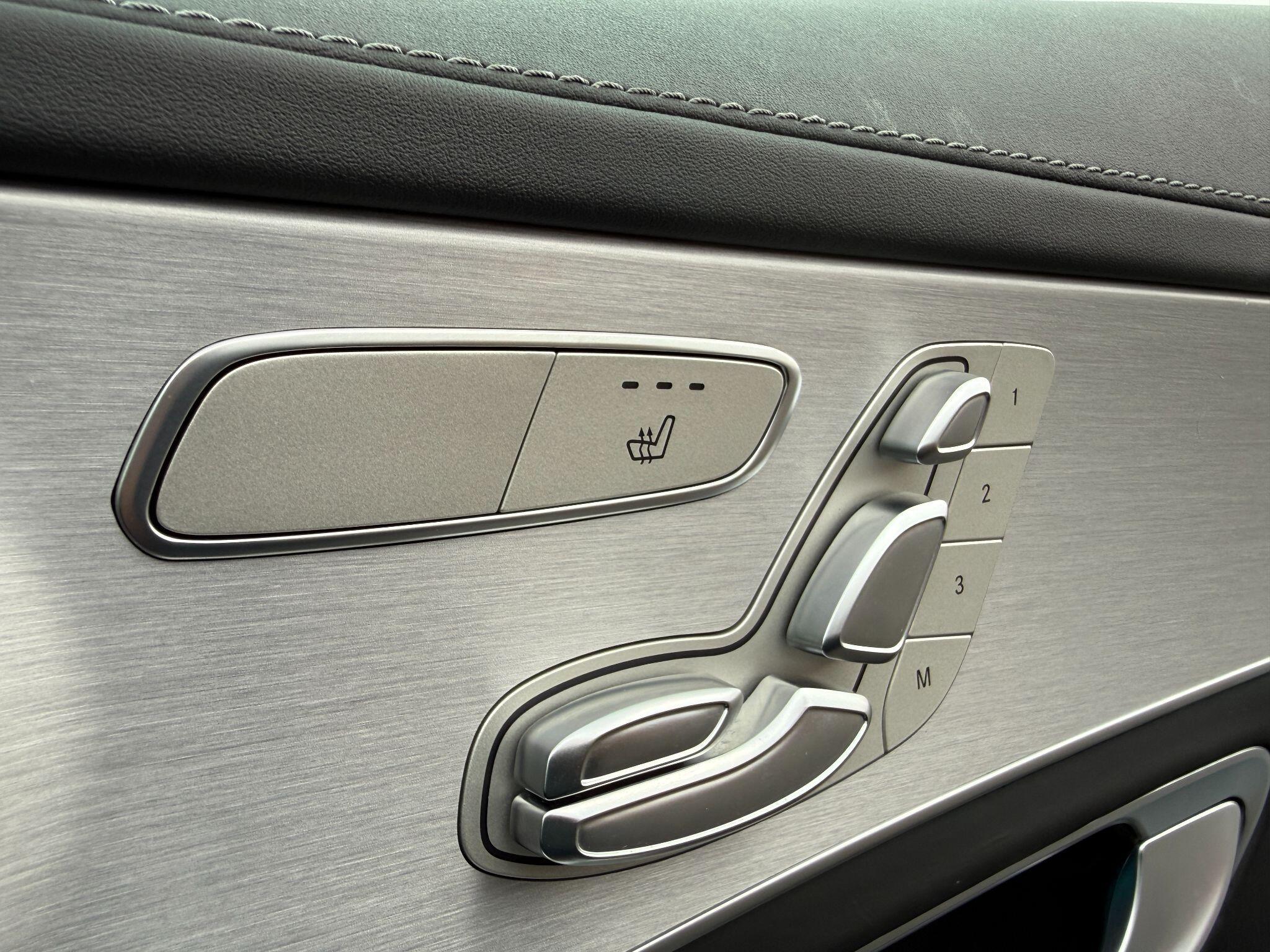 Mercedes C Class - Image 63