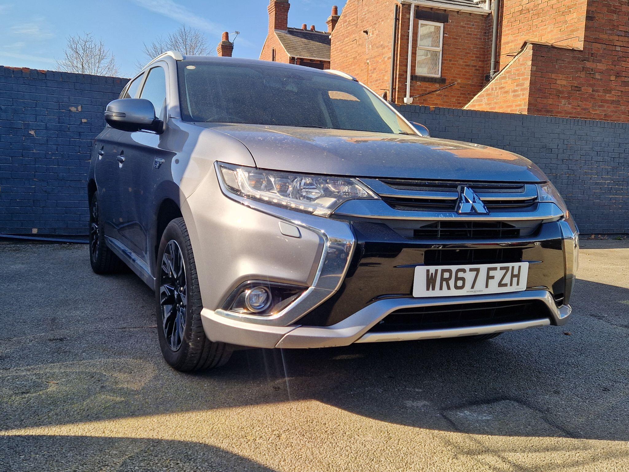 Mitsubishi Outlander - Image 17