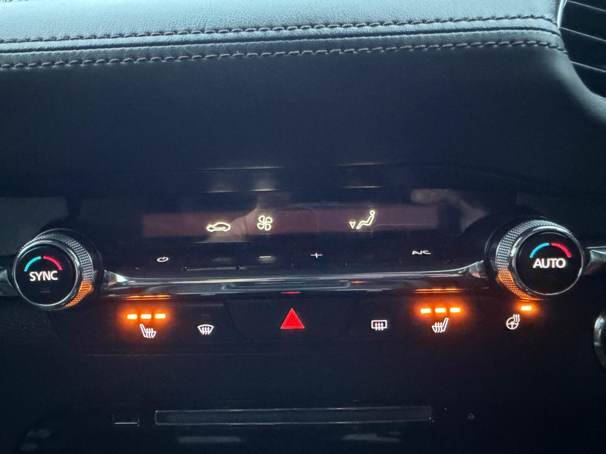 Mazda MAZDA3 - Image 54