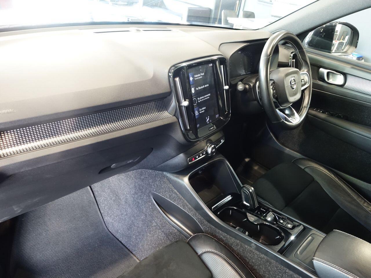 Volvo XC40 - Image 11