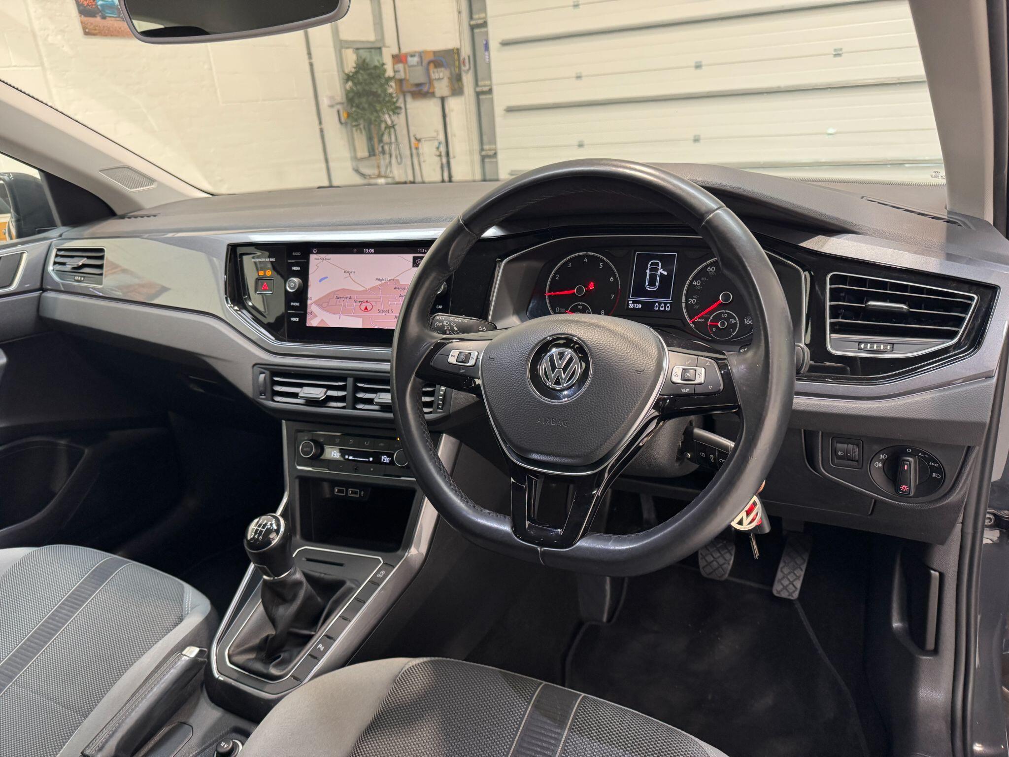 Volkswagen Polo - Image 16