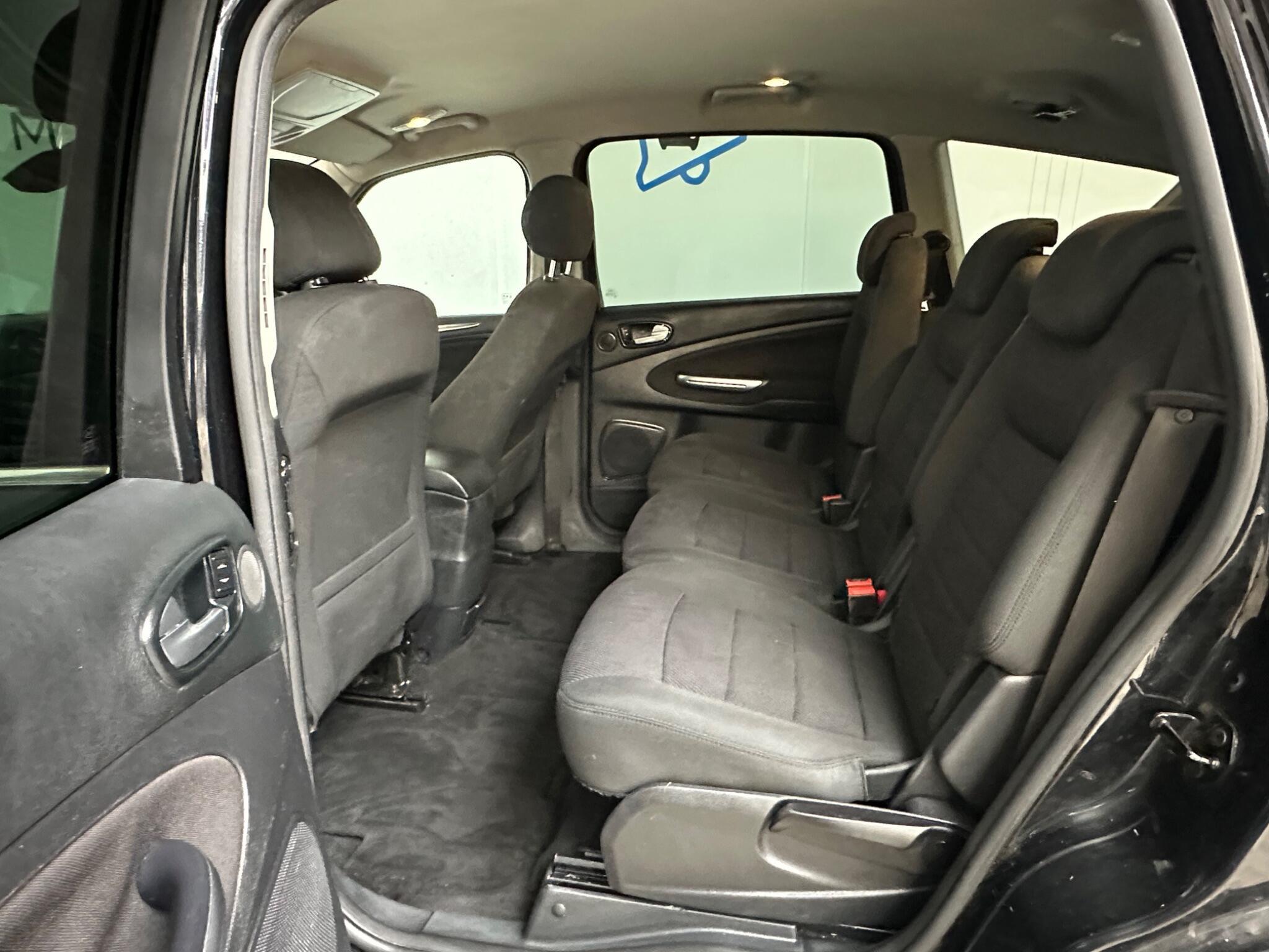 Ford S-MAX - Image 10