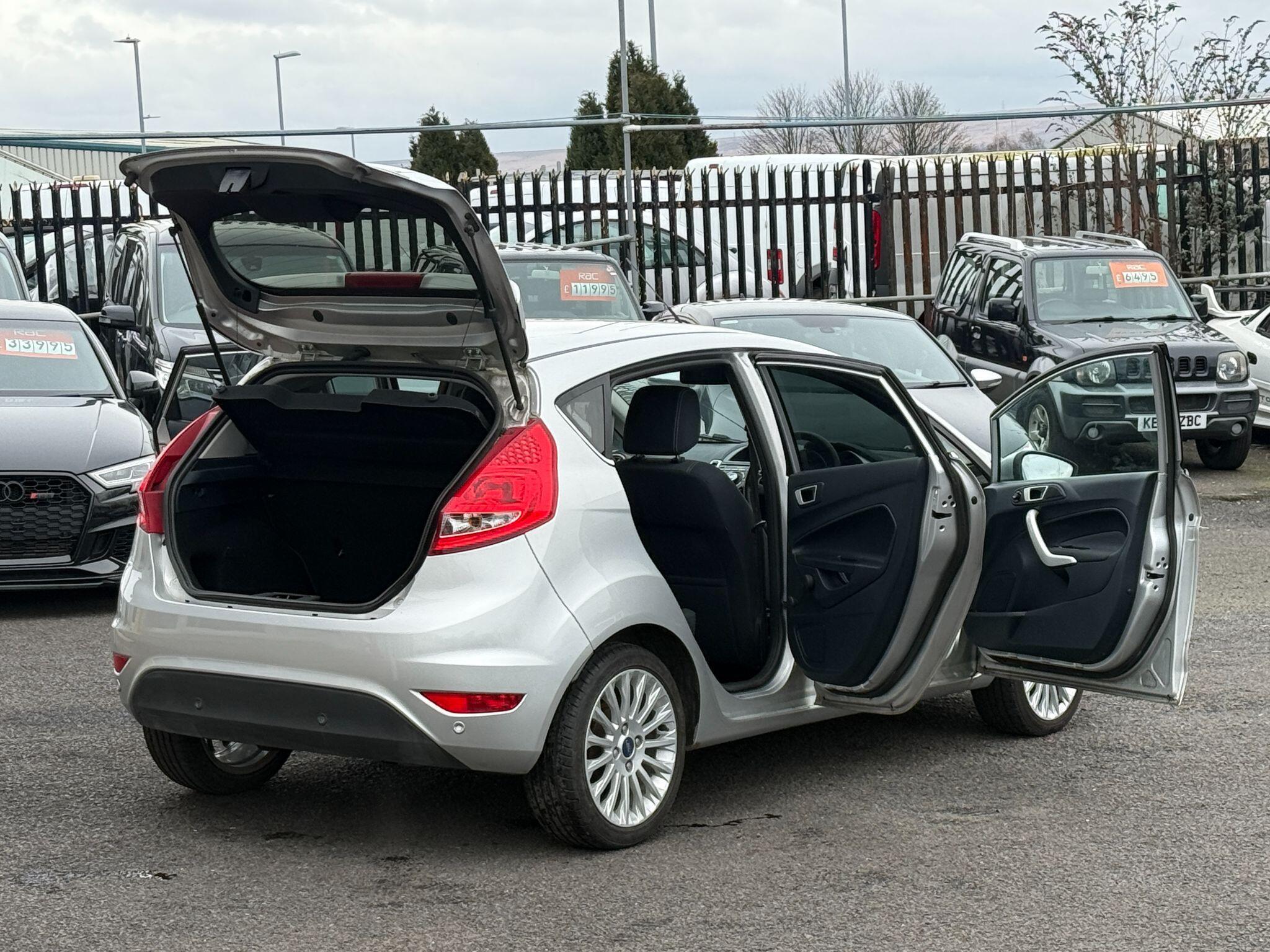 Ford Fiesta - Image 3