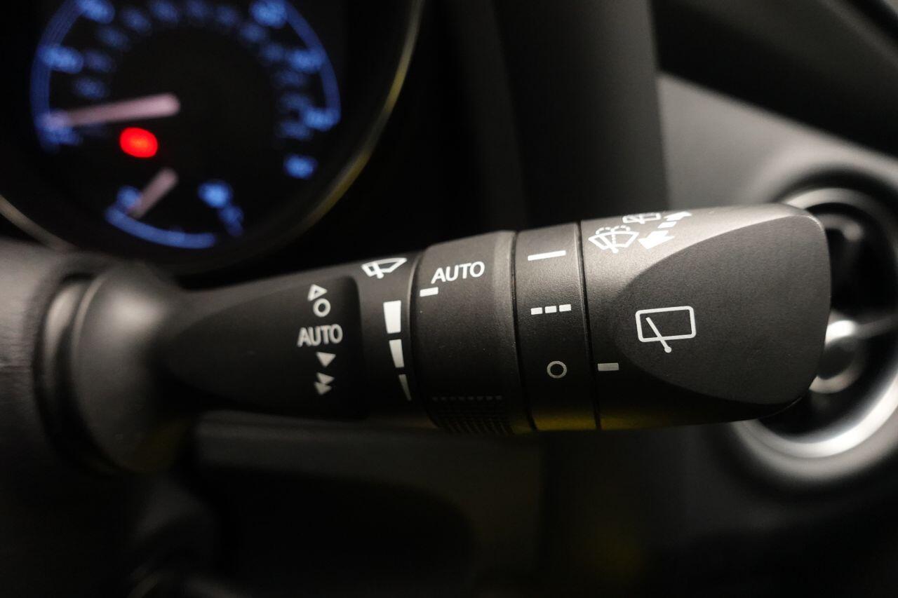 Toyota Auris - Image 39