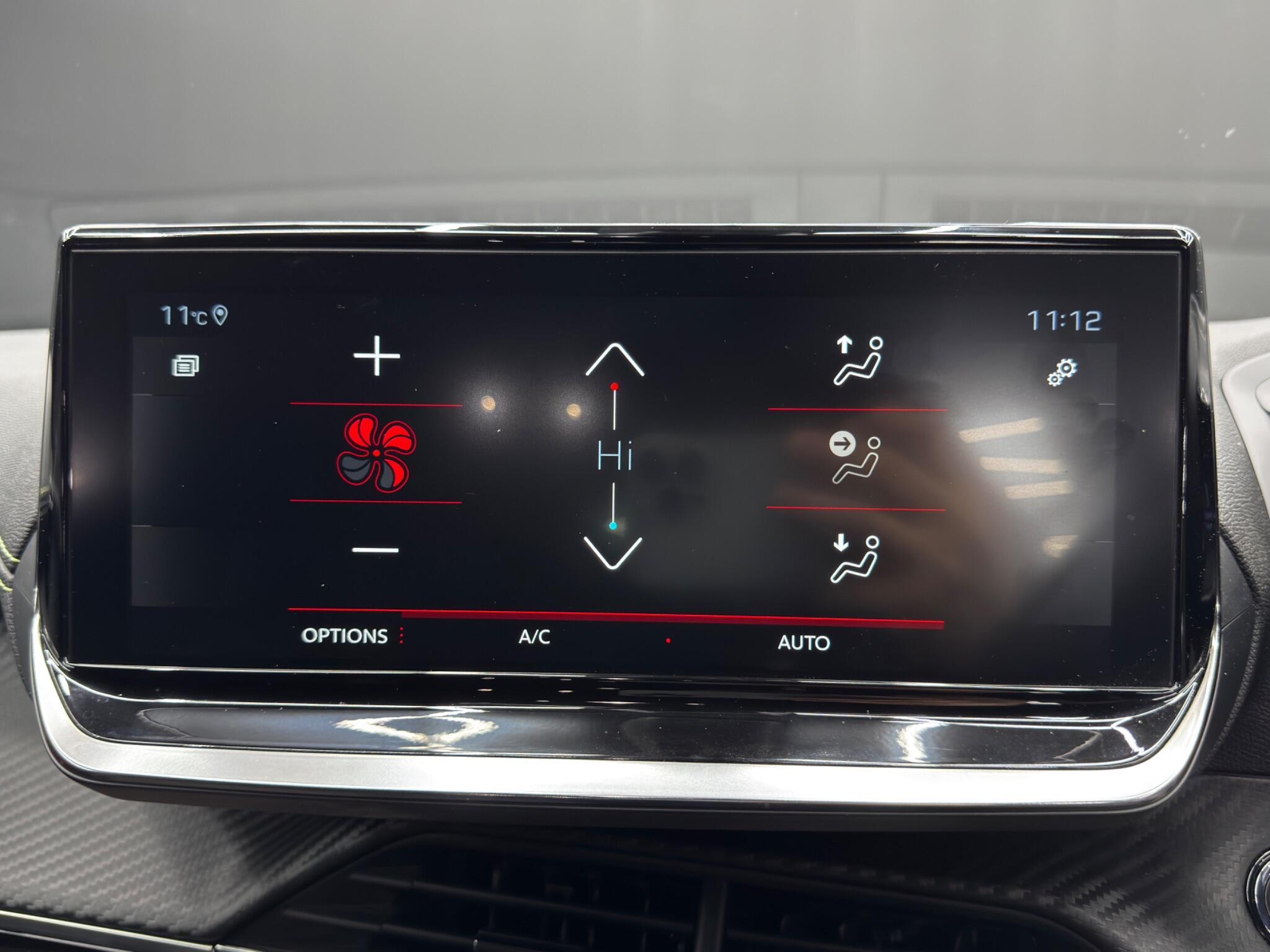 Peugeot 208 - Image 30