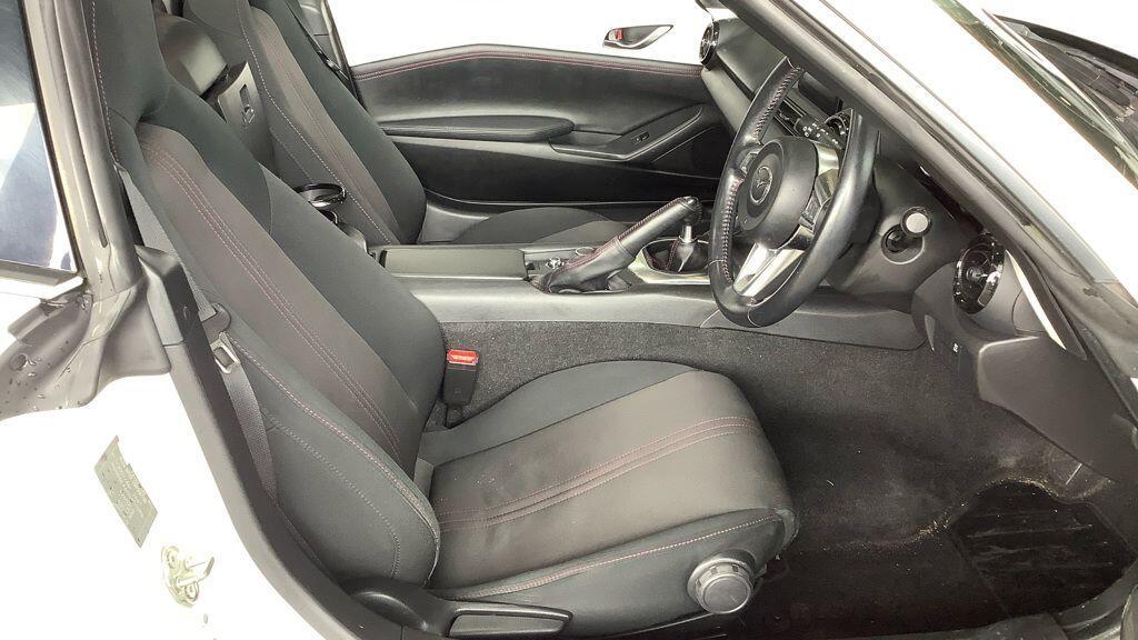 Mazda MX-5 RF - Image 4
