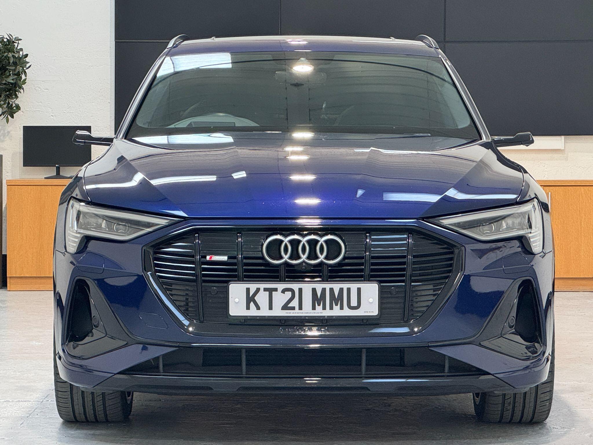 Audi E-Tron - Image 5