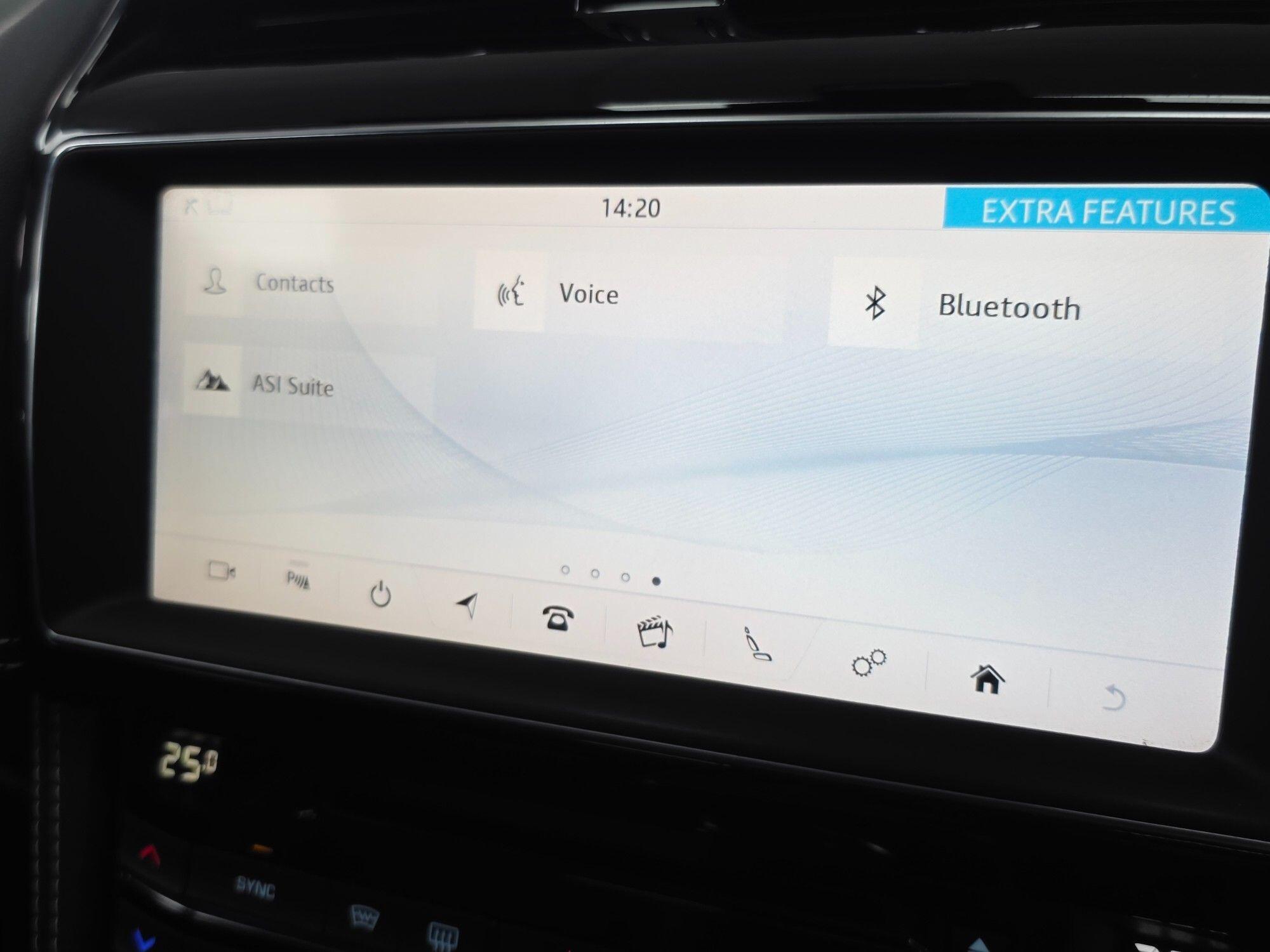 Jaguar F-Pace - Image 42