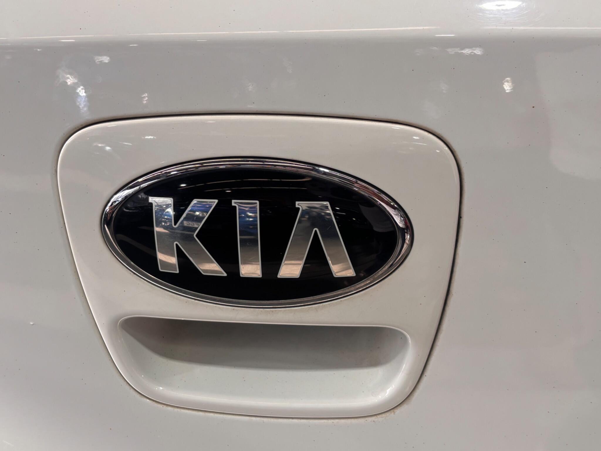 Kia Rio - Image 14