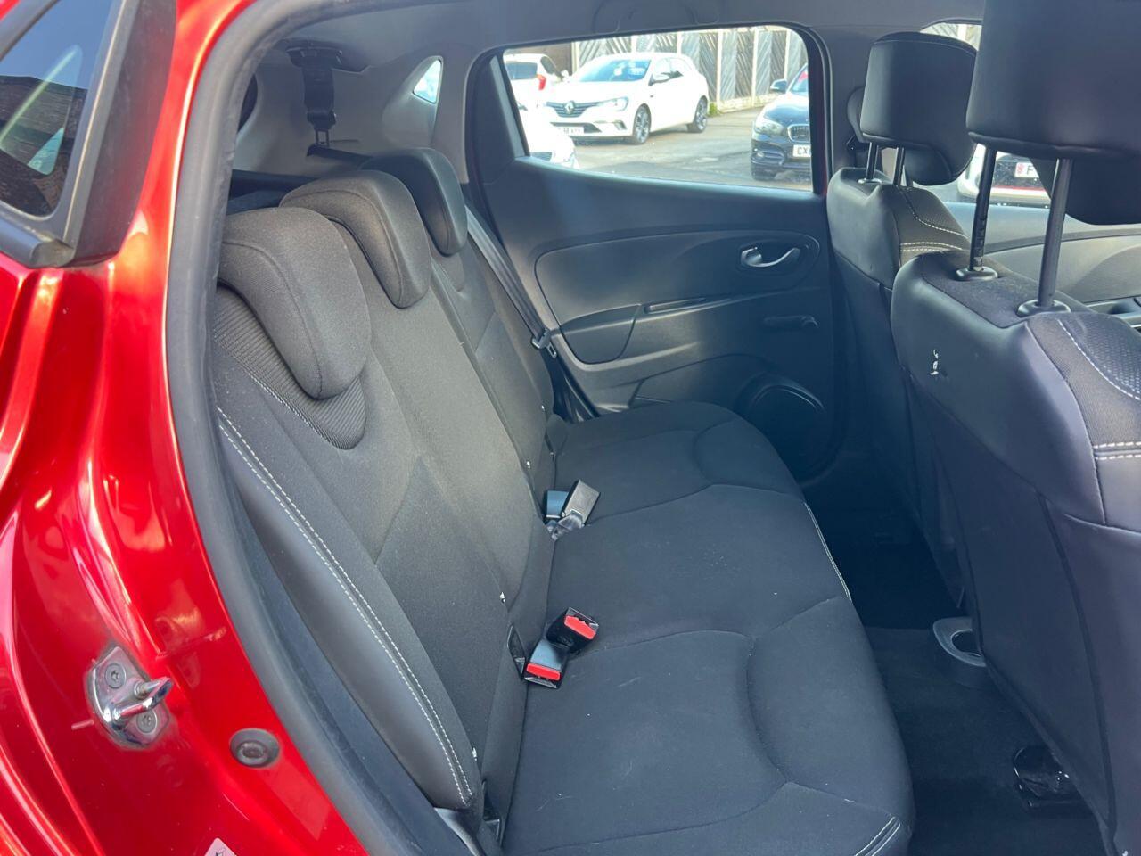 Renault Clio - Image 23