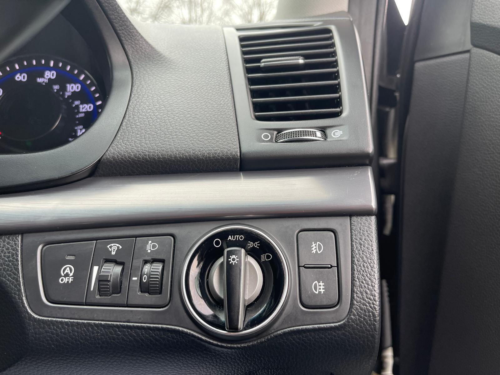 Hyundai i40 - Image 36