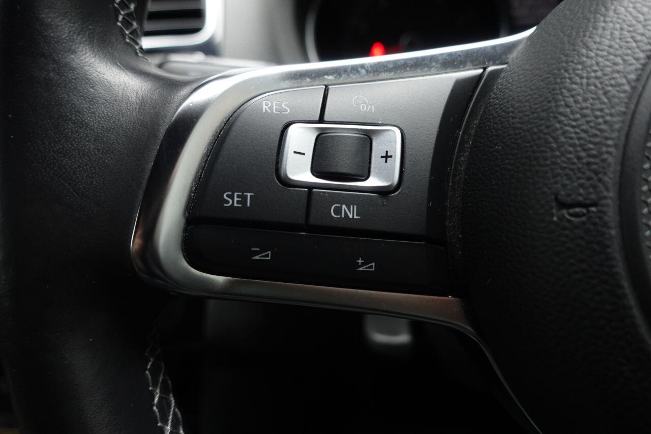 Volkswagen Polo - Image 35