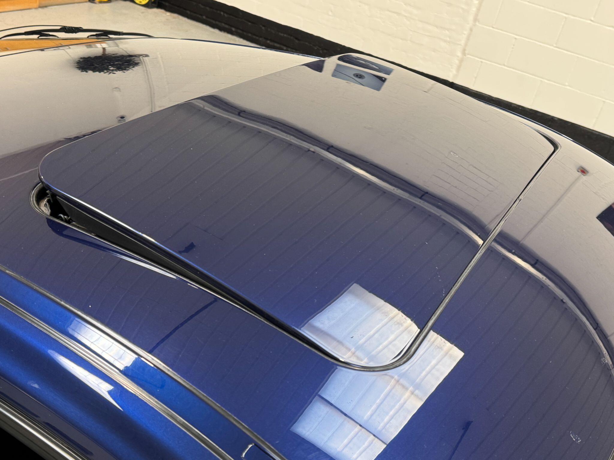 Porsche 911 - Image 42