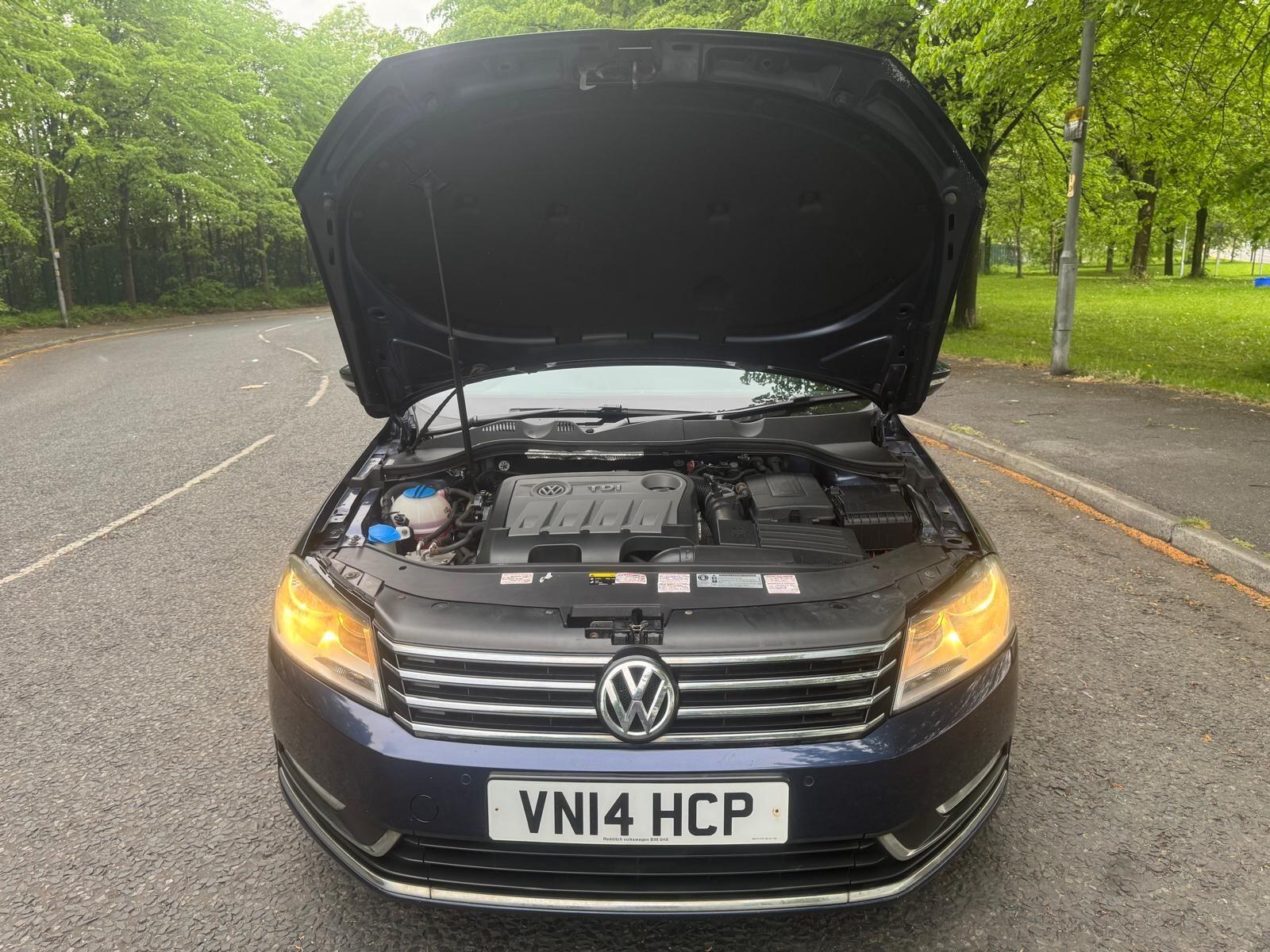 Volkswagen Passat - Image 35