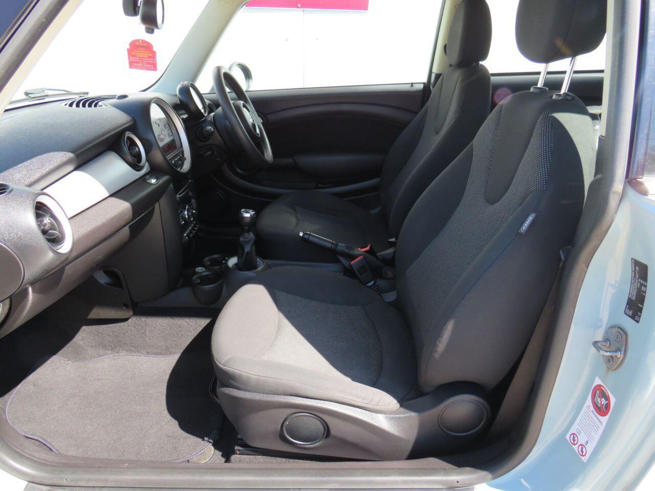 MINI Hatch - Image 10