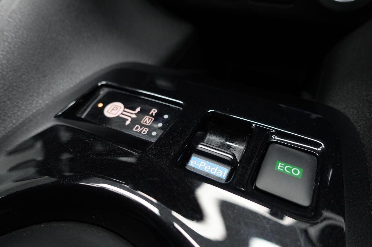 Nissan Leaf - Image 25