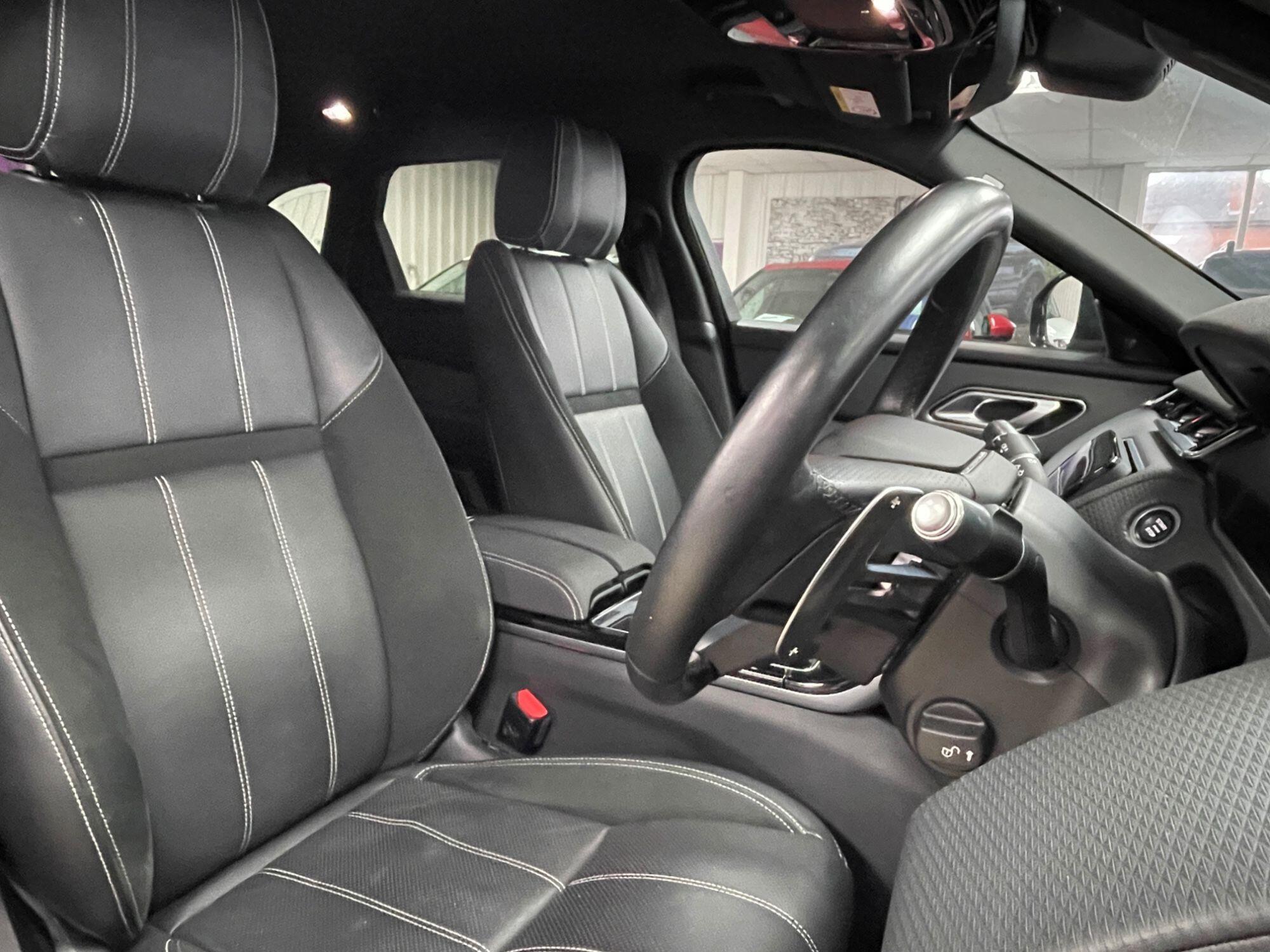 Land Rover Range Rover Velar - Image 27