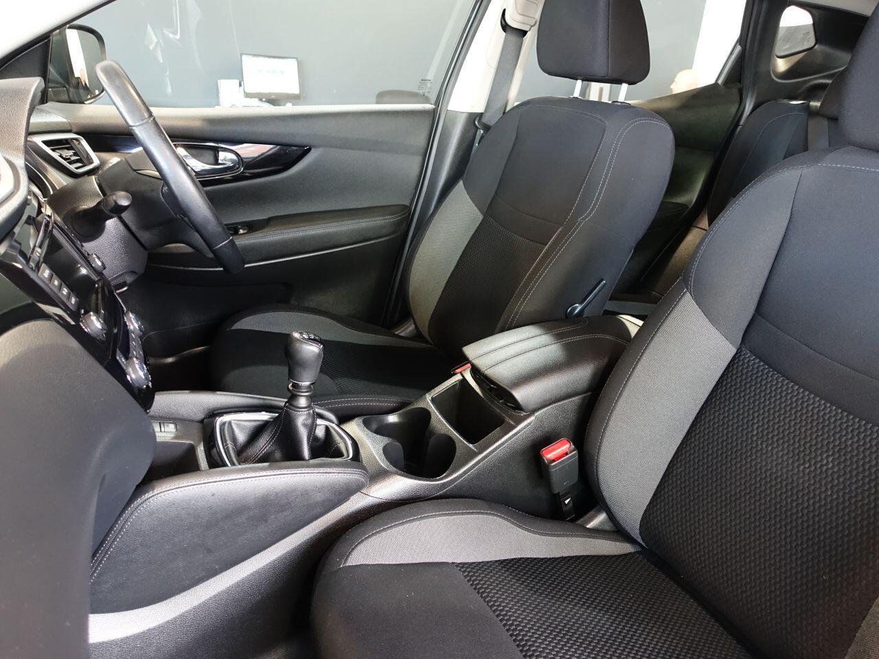 Nissan Qashqai - Image 12