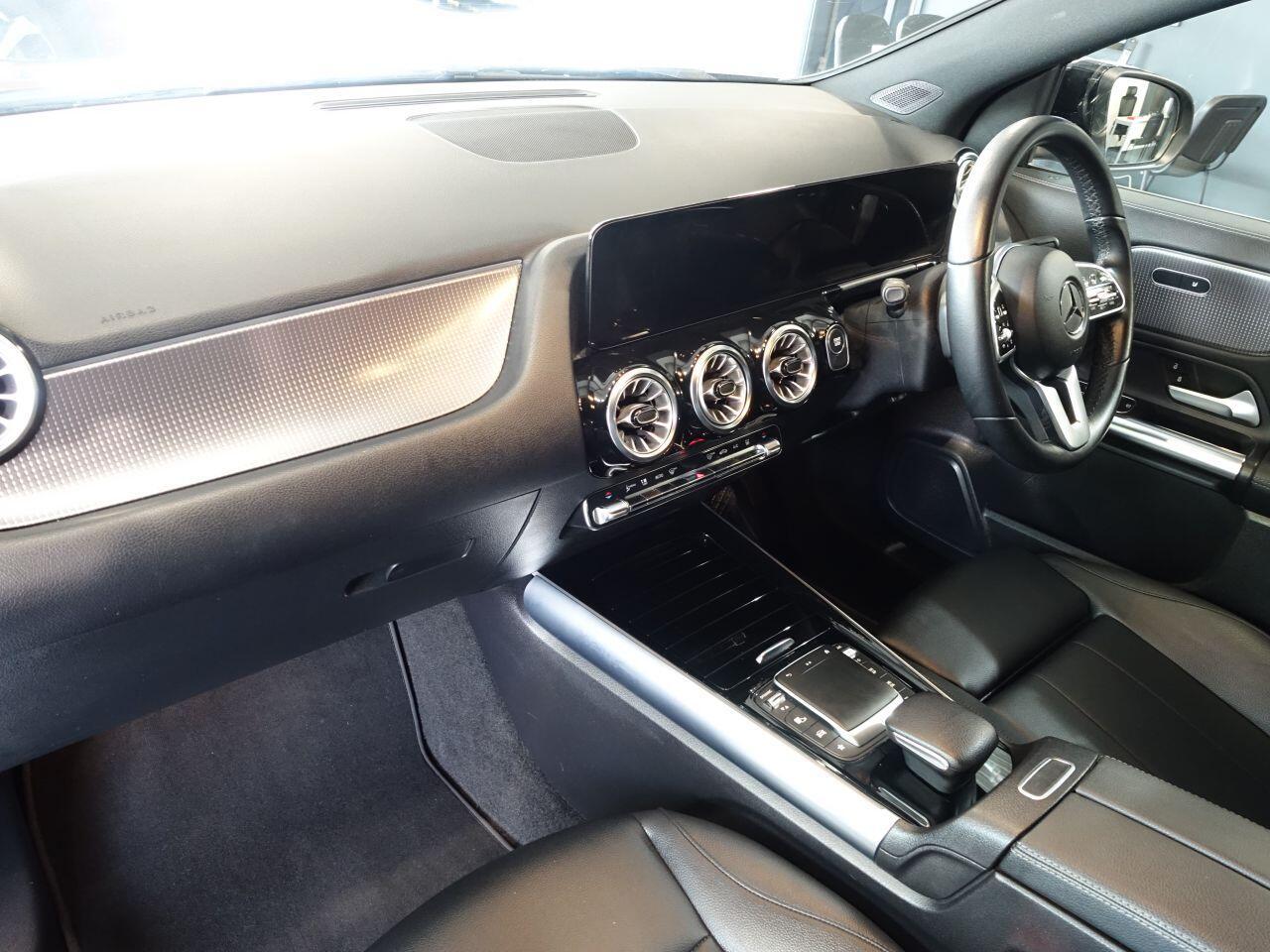 Mercedes-benz EQA - Image 11