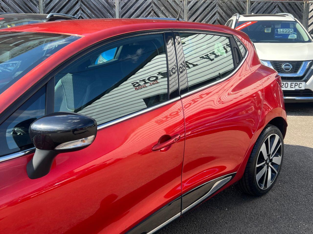 Renault Clio - Image 12