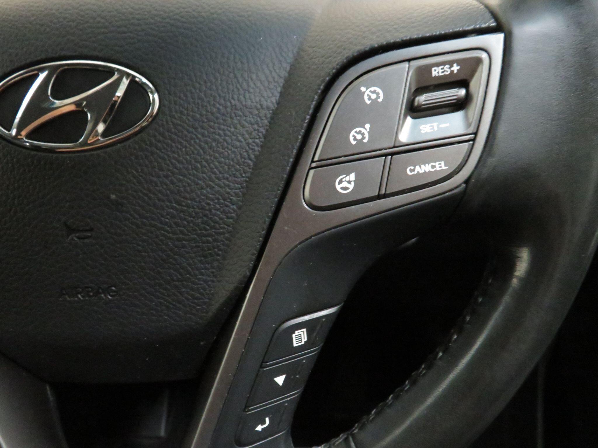 Hyundai Santa Fe - Image 17