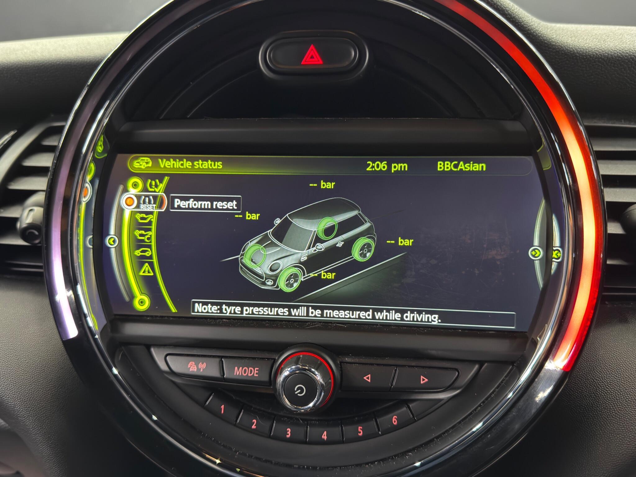 MINI Hatch - Image 31