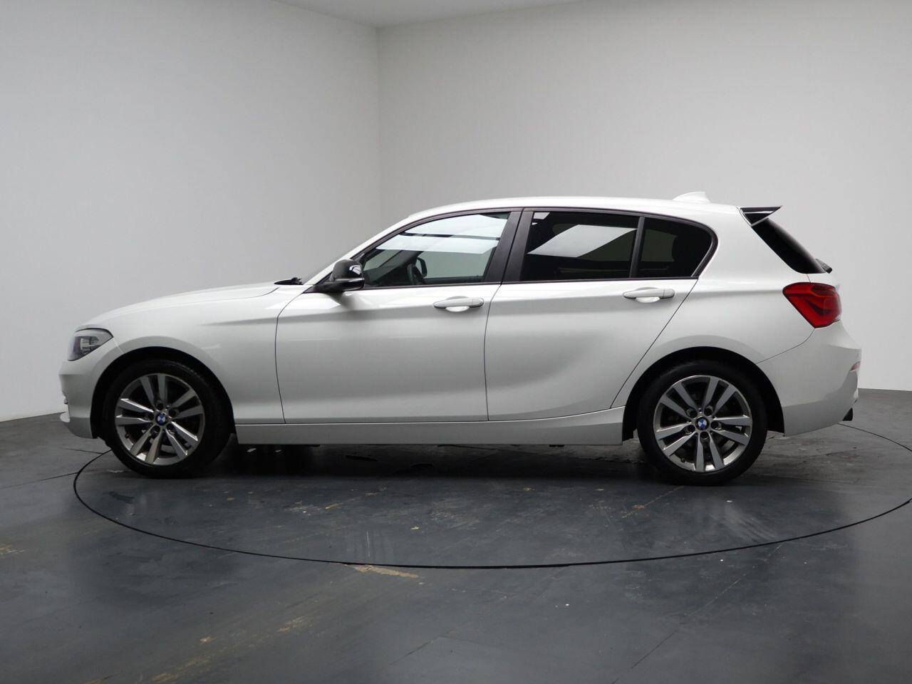 BMW 1 Series - Image 4
