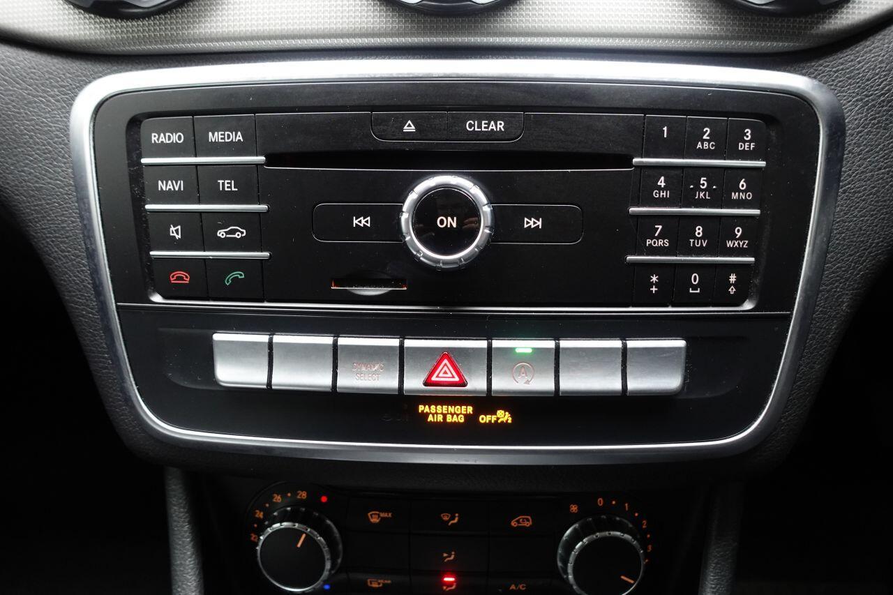 Mercedes-benz GLA - Image 33