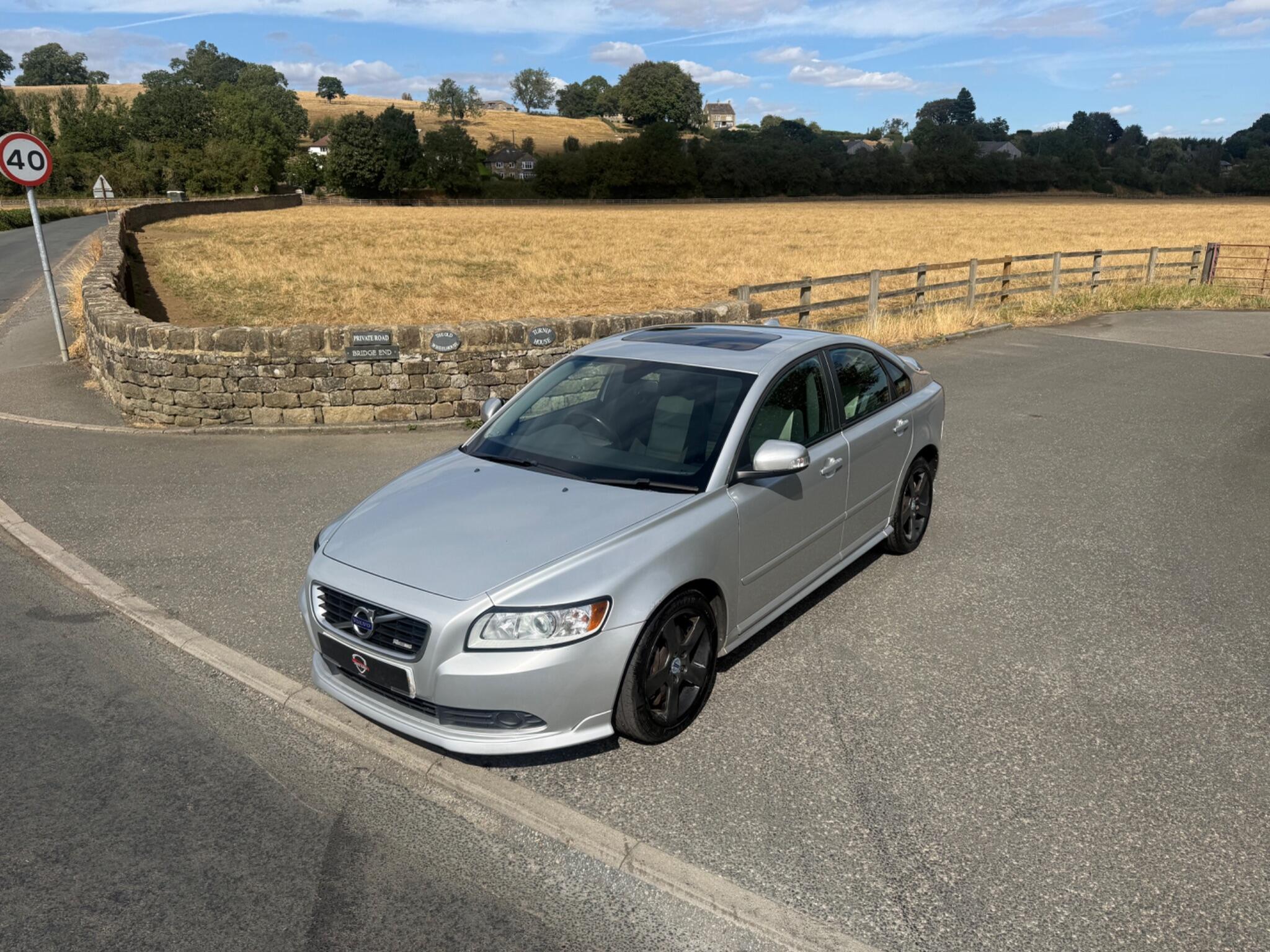 Volvo S40 - Image 16