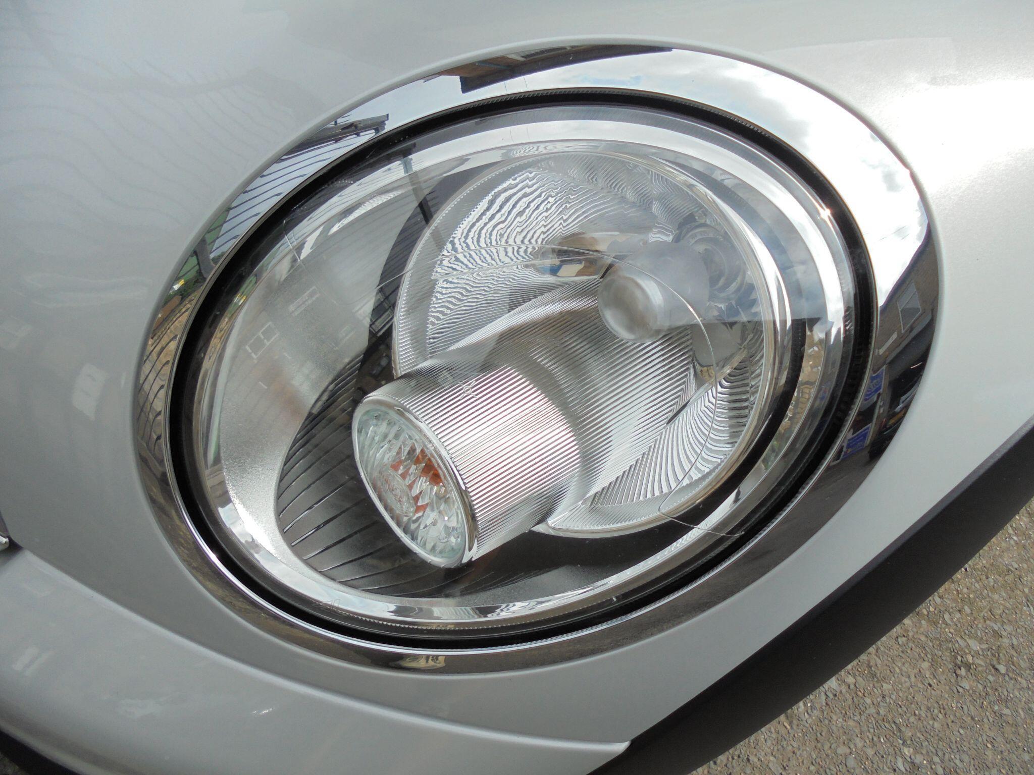 MINI Convertible - Image 17