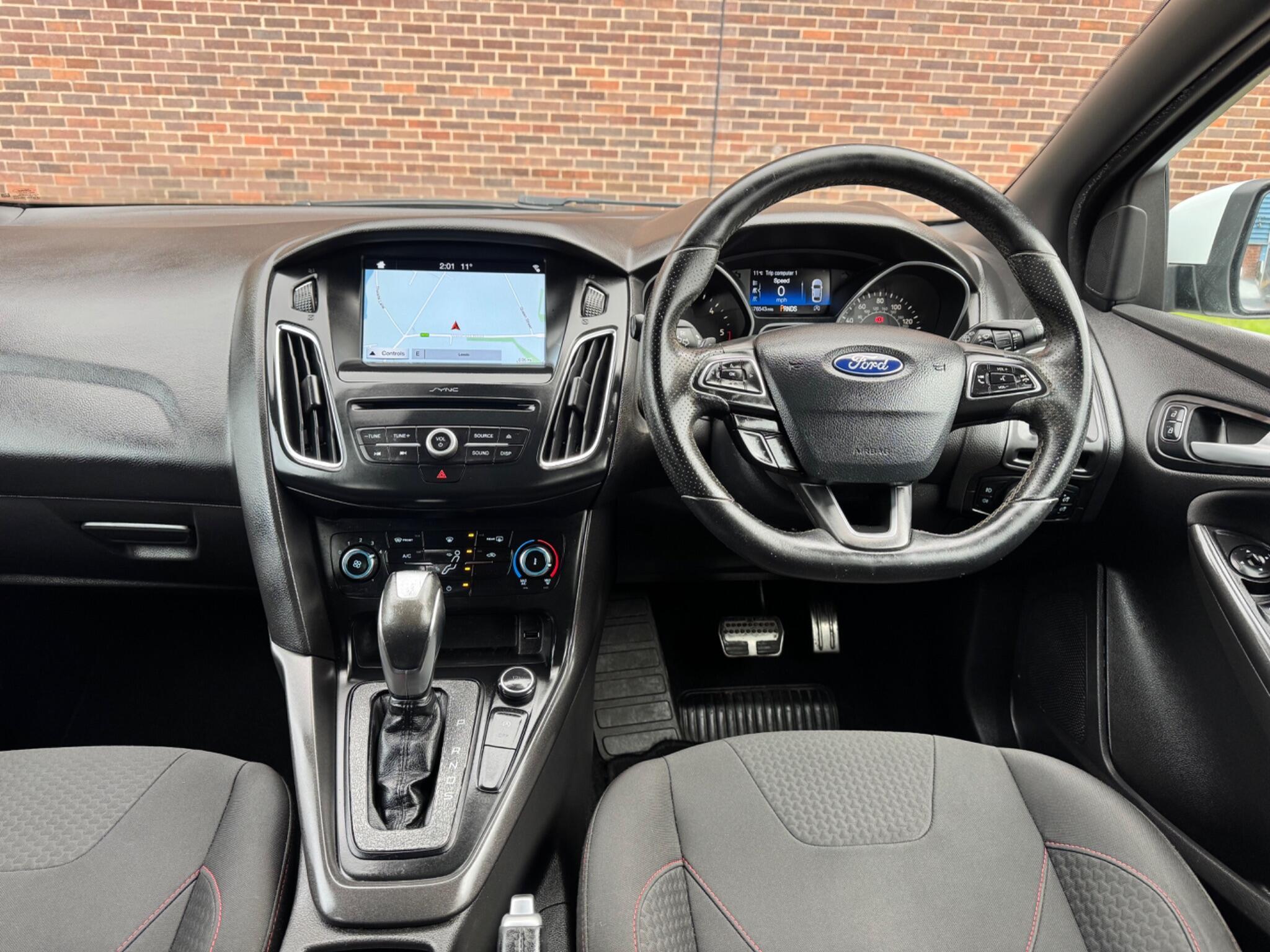 Ford Focus - Image 27