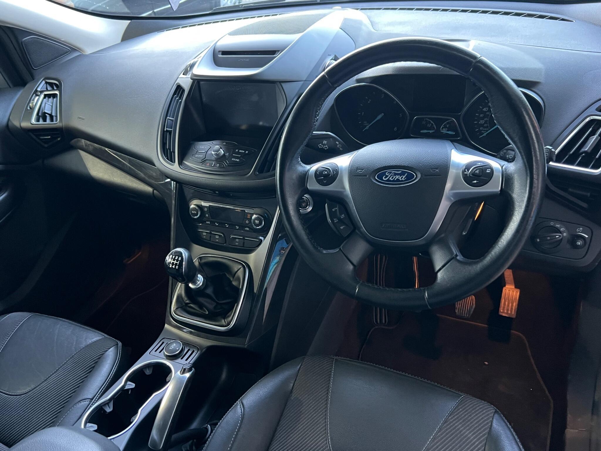 Ford Kuga - Image 12