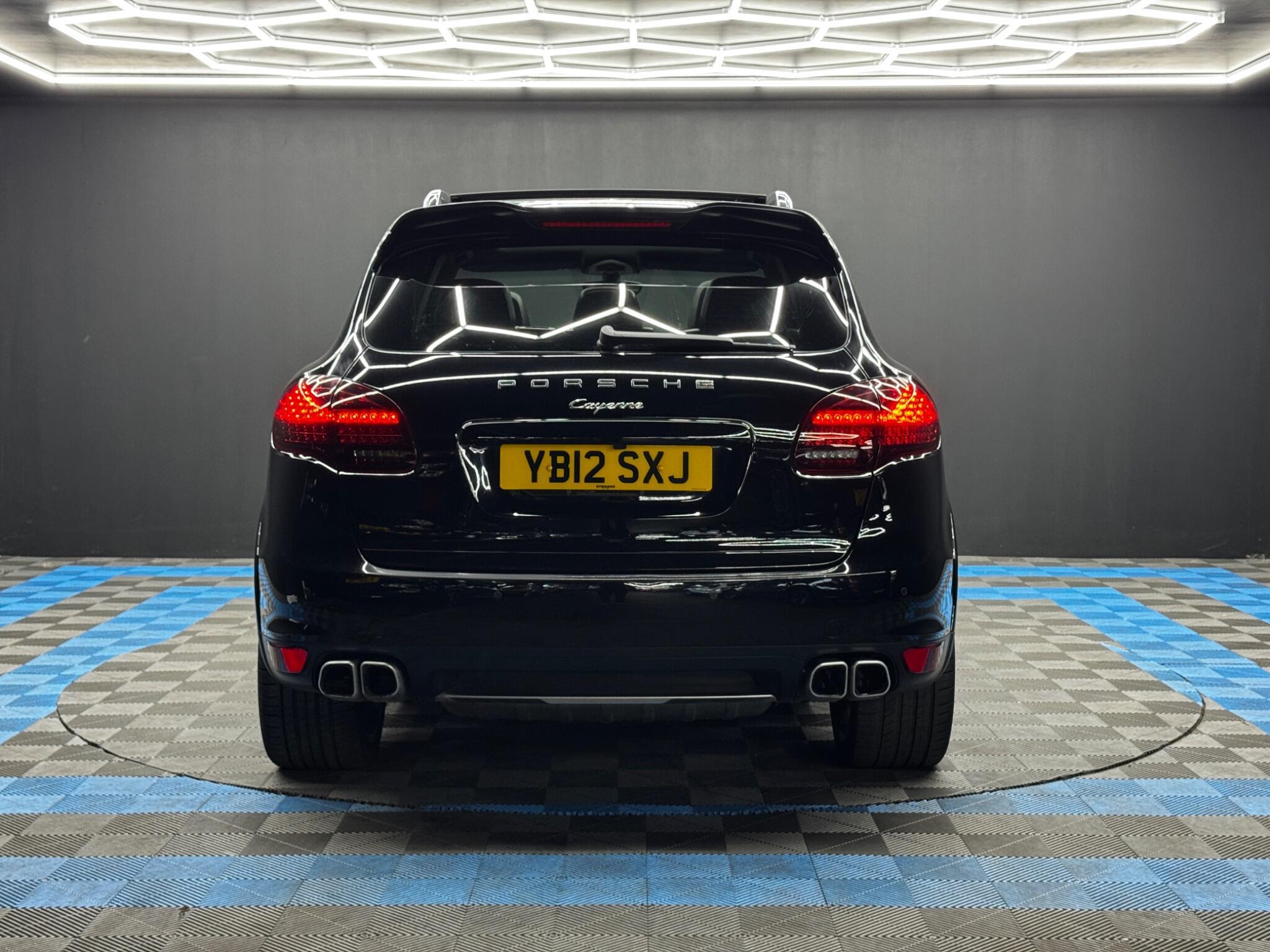 Porsche Cayenne - Image 6