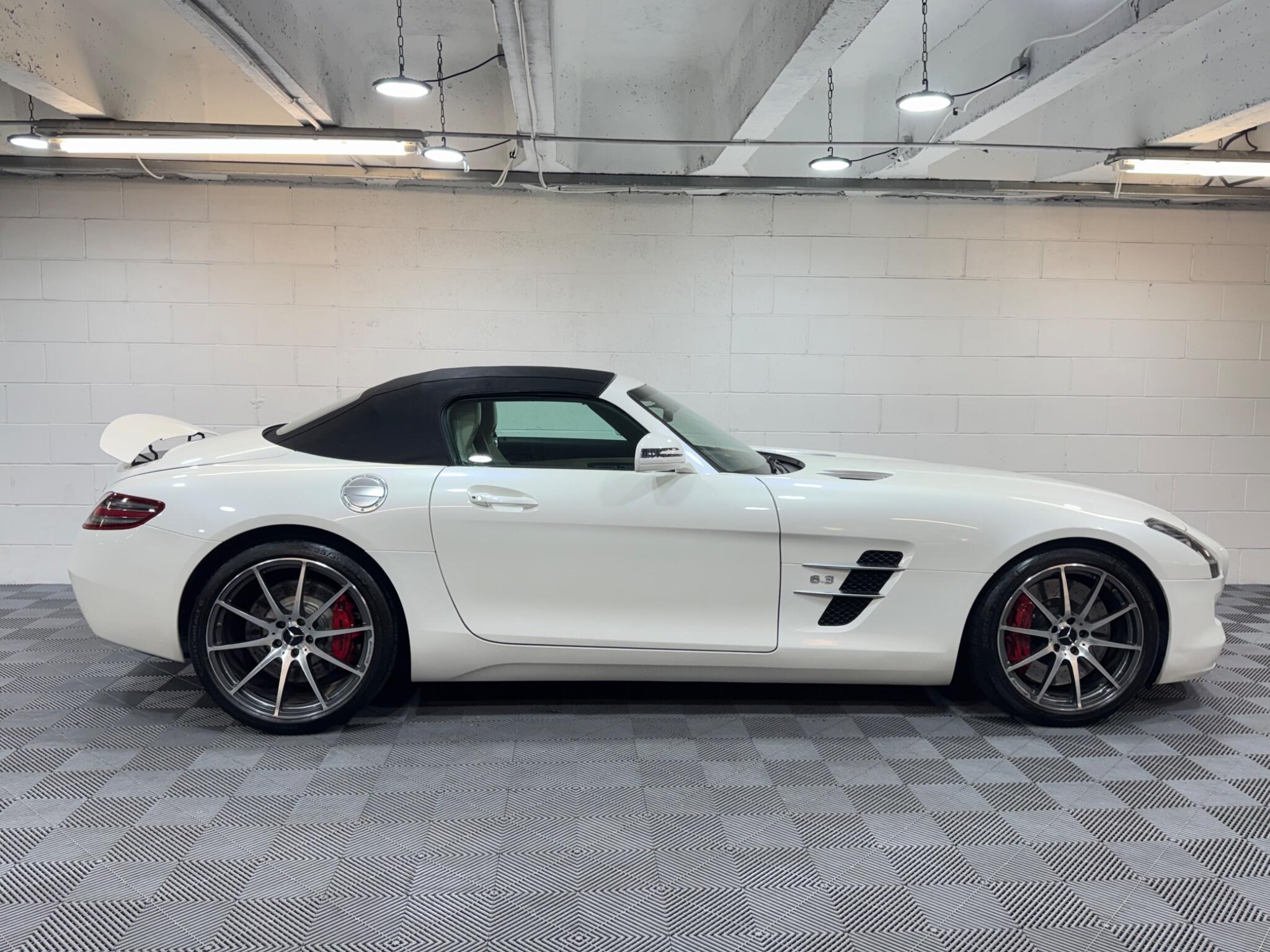 Mercedes SLS - Image 15