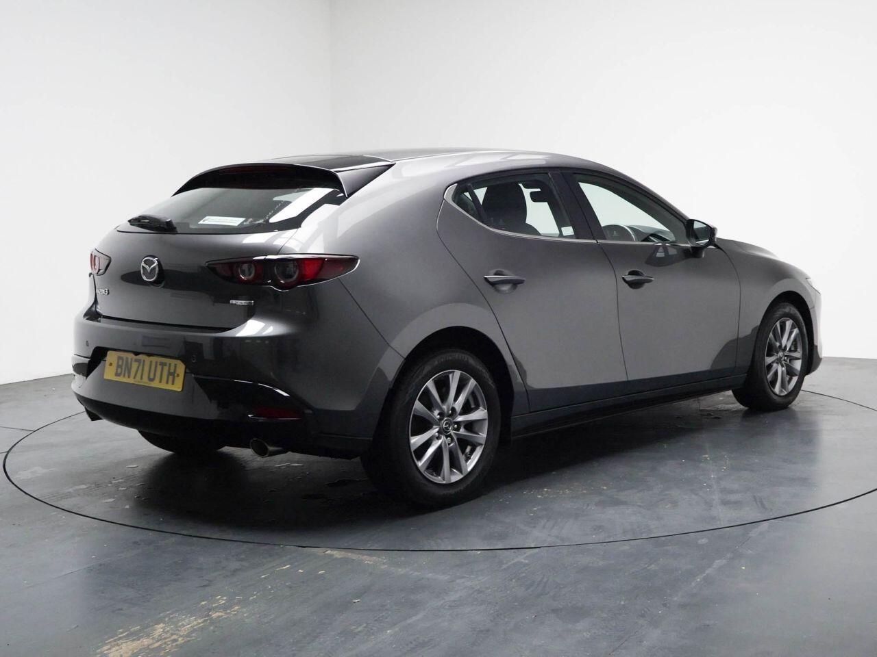 Mazda MAZDA3 - Image 12