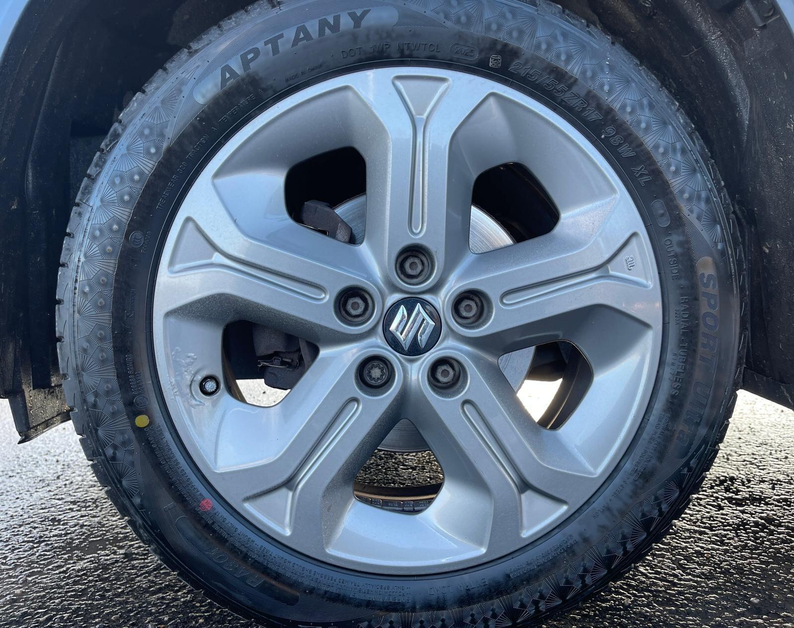 Suzuki Vitara - Image 33