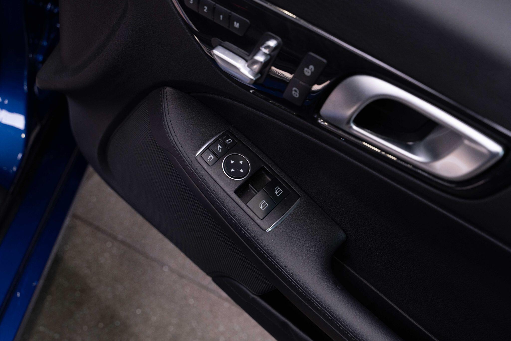 Mercedes SLC - Image 20