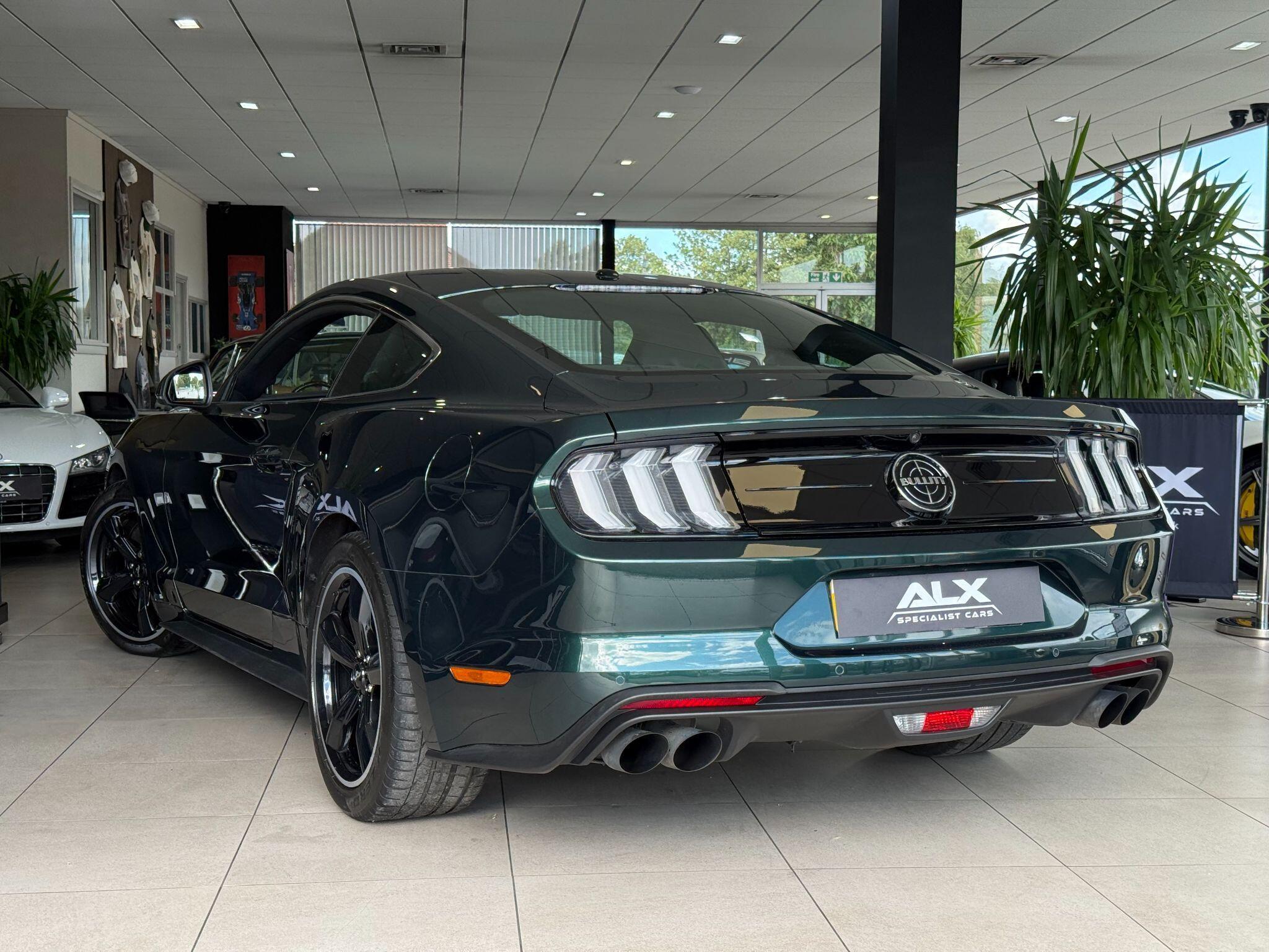 Ford Mustang - Image 18