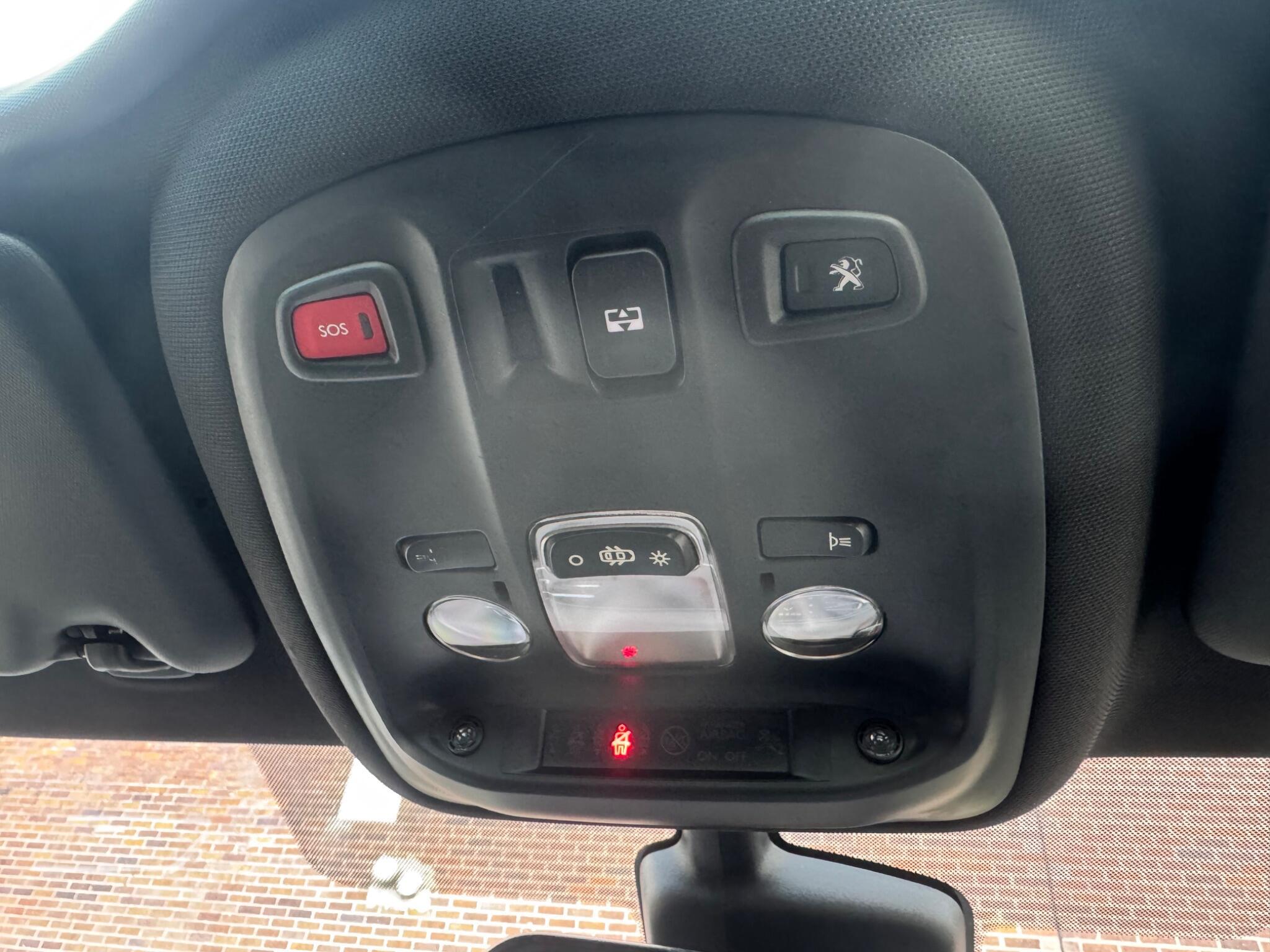 Peugeot 308 - Image 37