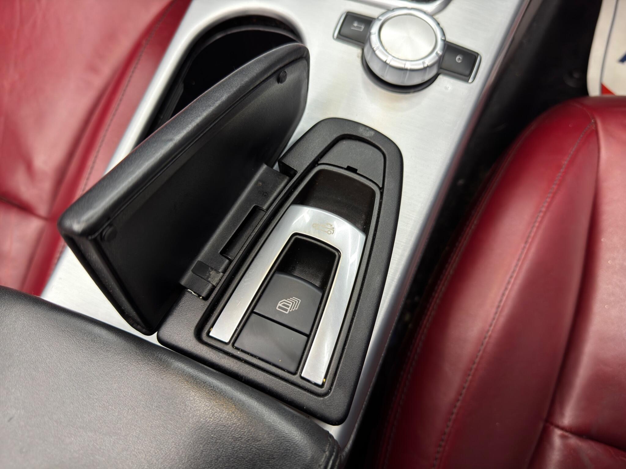 Mercedes SLK - Image 26