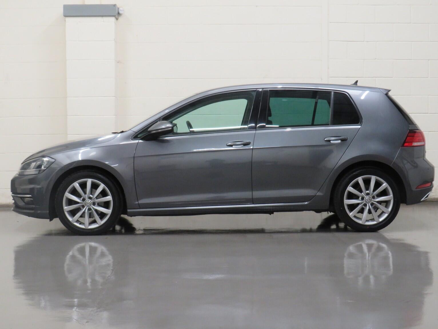 Volkswagen Golf - Image 6