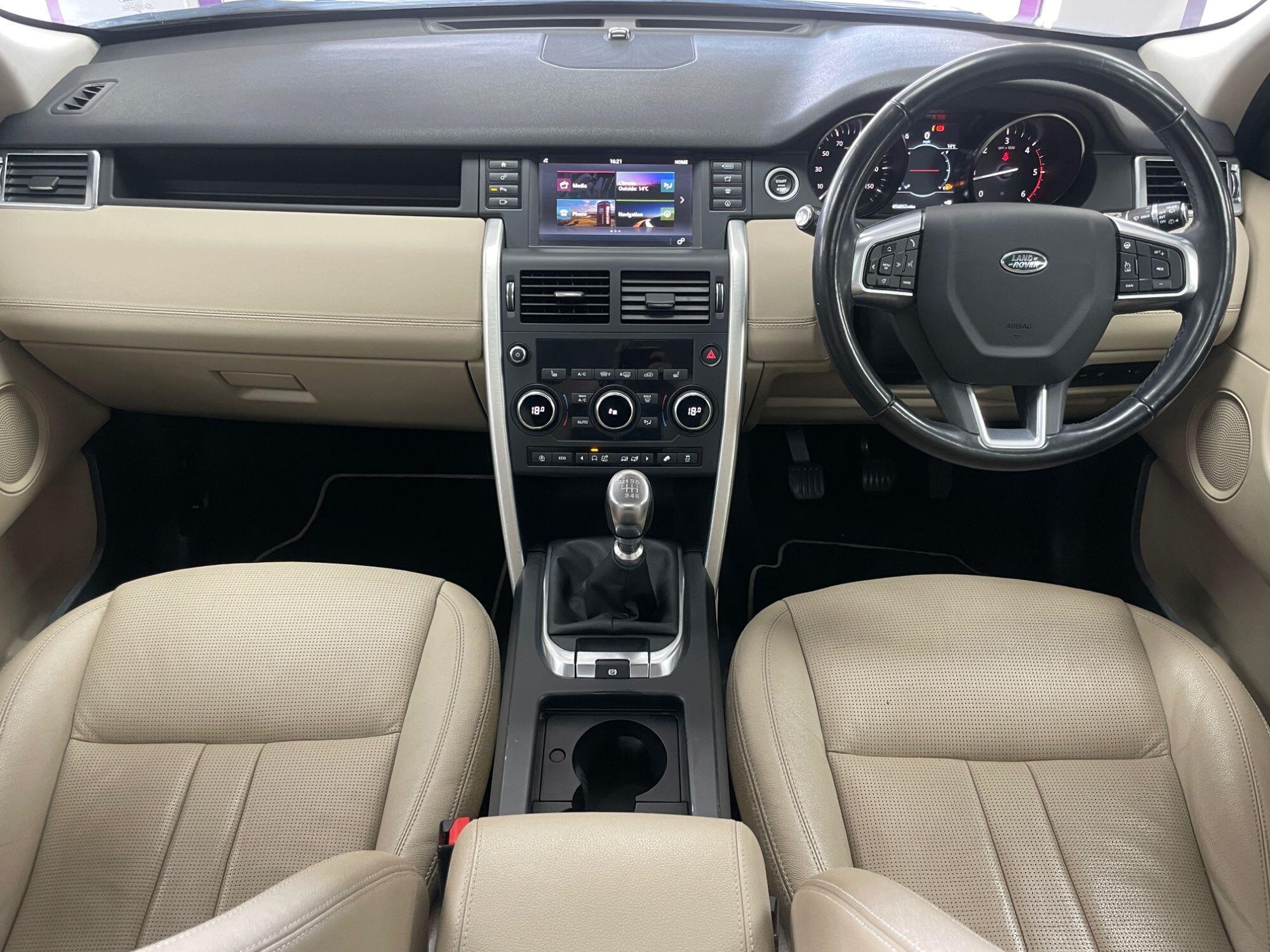 Land Rover DISCOVERY SPORT - Image 2