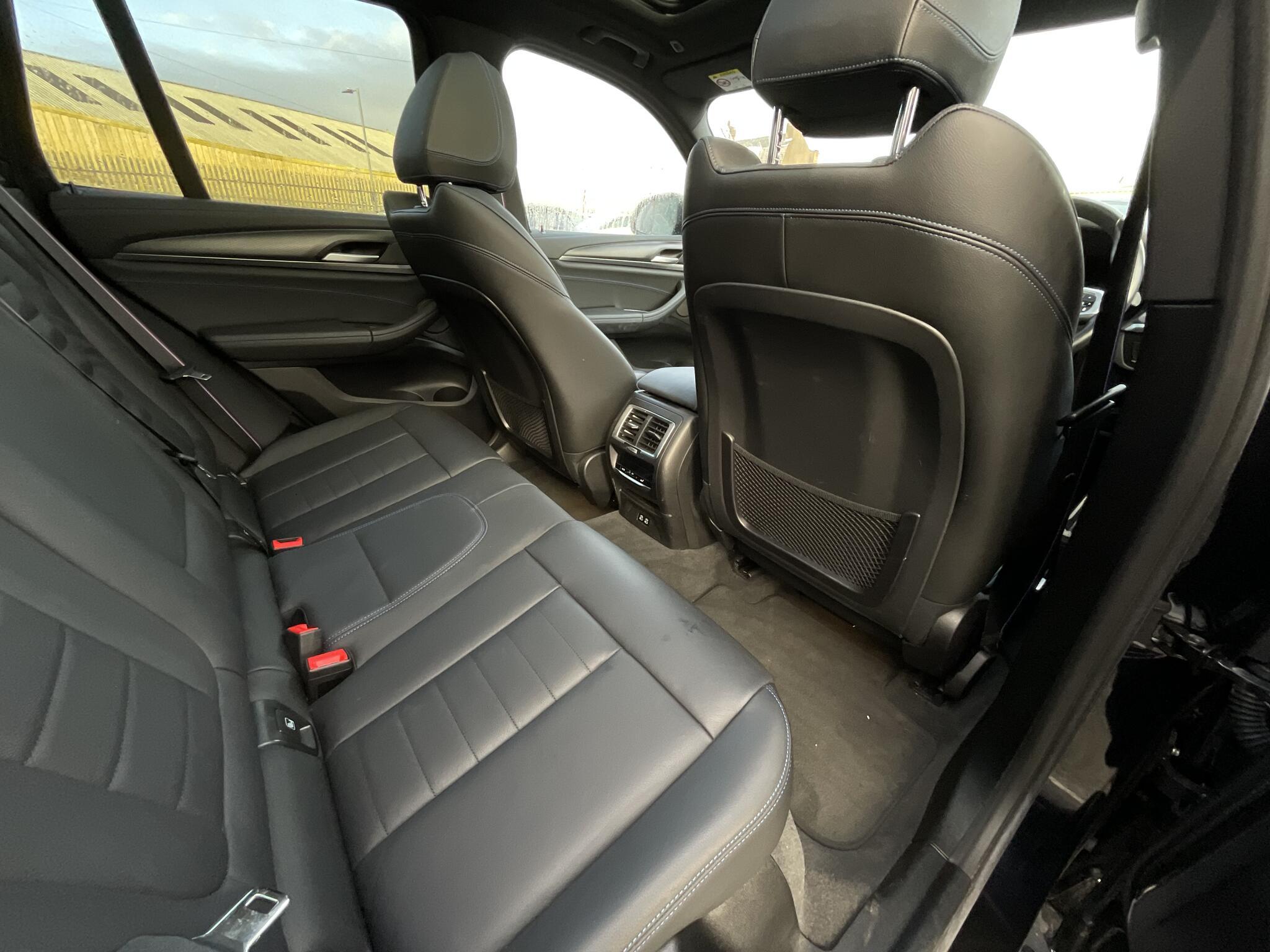 BMW iX3 - Image 10