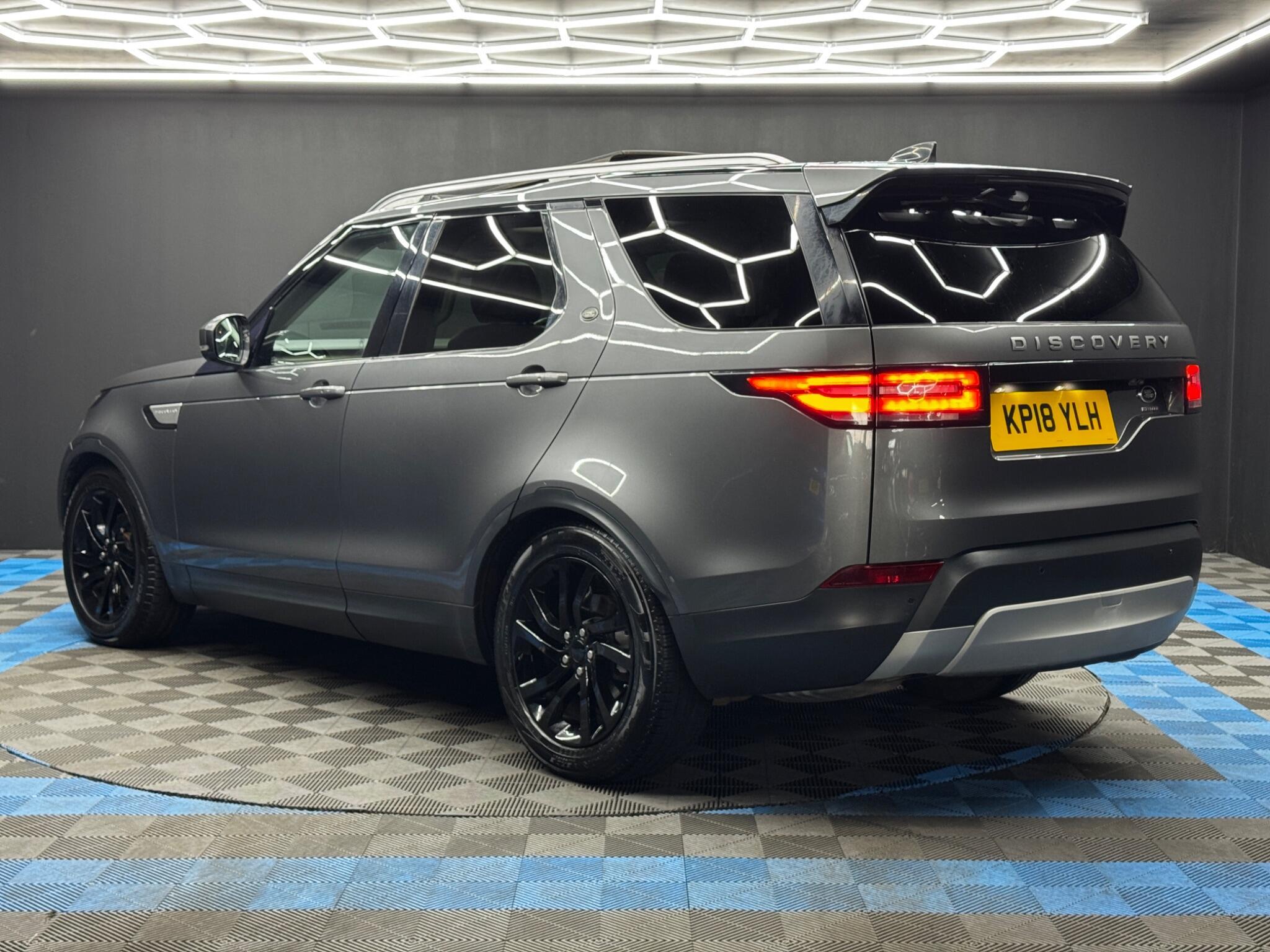 Land Rover Discovery - Image 7